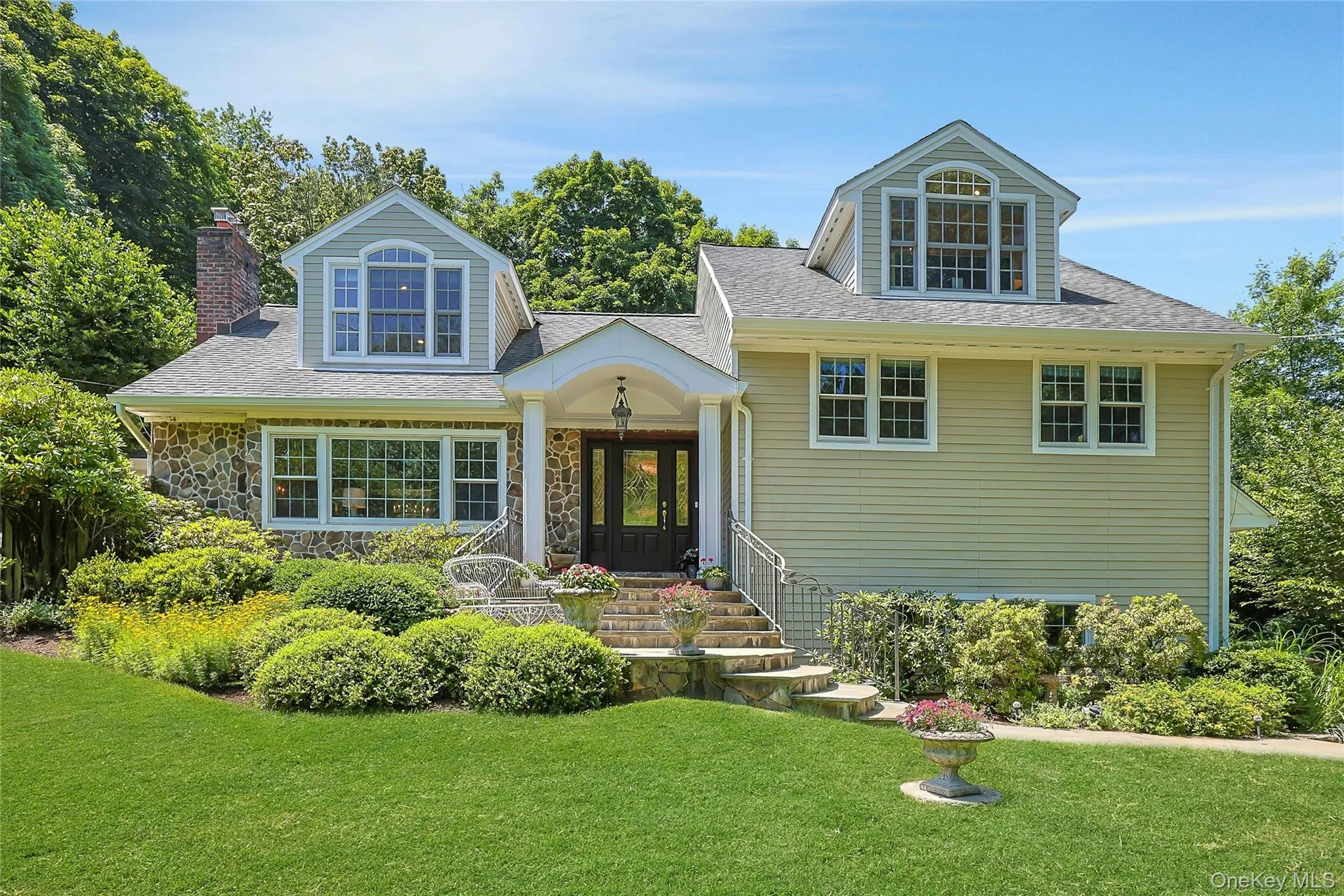 22 Garey Drive, New Castle, NY, 3 Bedrooms Bedrooms, 10 Rooms Rooms,4 BathroomsBathrooms,Residential,For Rent,Garey,0,1020797 22 Garey Drive, New Castle, NY, 3 Bedrooms Bedrooms, 10 Rooms Rooms,4 BathroomsBathrooms,Residential,For Rent,Garey,0,1020797