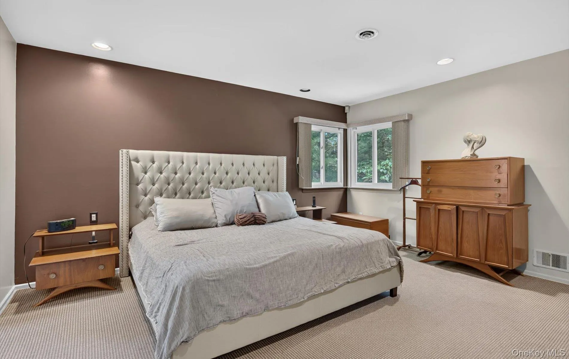 15 Ulster Drive, Oyster Bay, NY, 4 Bedrooms Bedrooms, 9 Rooms Rooms,3 BathroomsBathrooms,Residential,For Rent,Ulster,0,1020804 15 Ulster Drive, Oyster Bay, NY, 4 Bedrooms Bedrooms, 9 Rooms Rooms,3 BathroomsBathrooms,Residential,For Rent,Ulster,0,1020804