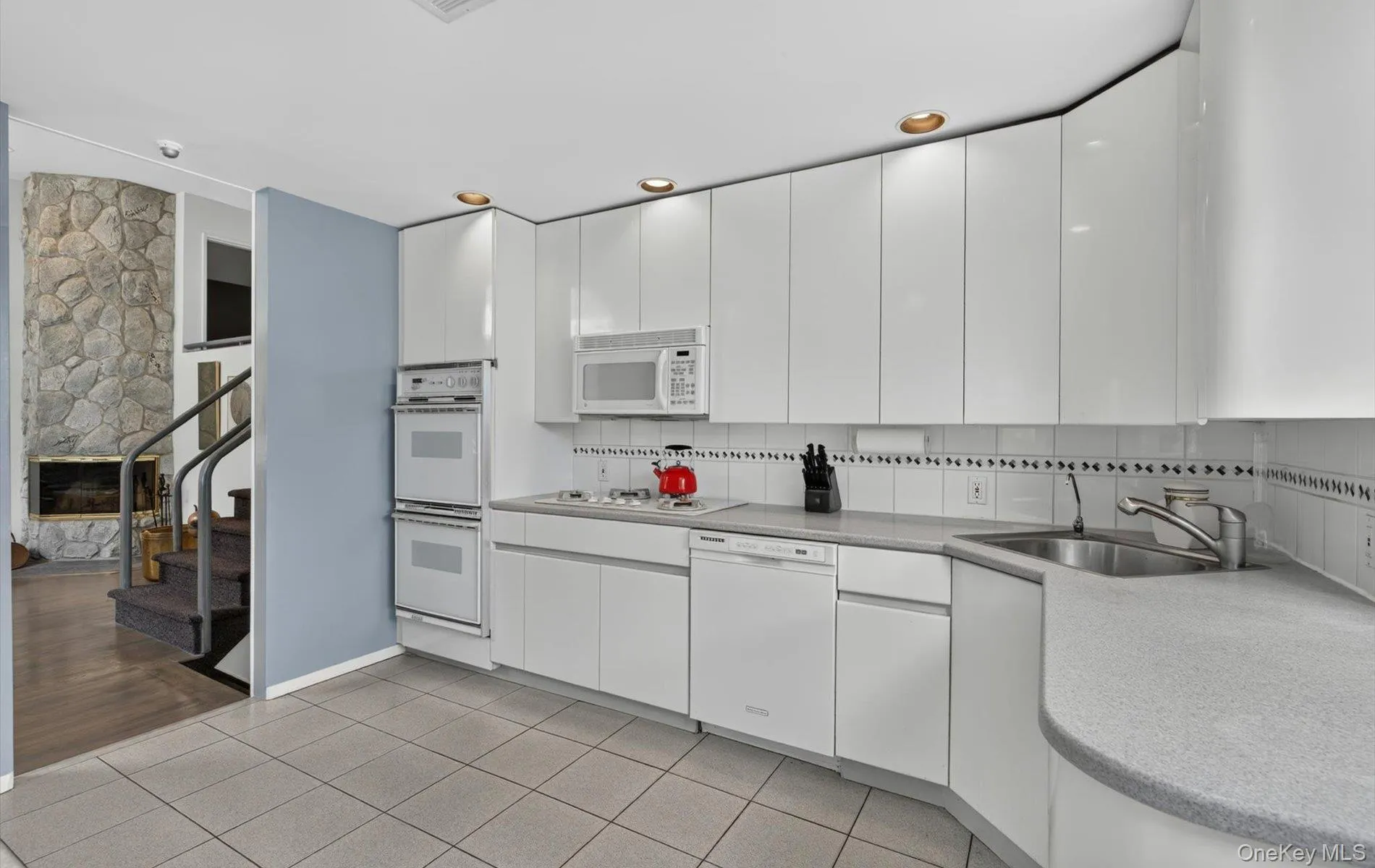 15 Ulster Drive, Oyster Bay, NY, 4 Bedrooms Bedrooms, 9 Rooms Rooms,3 BathroomsBathrooms,Residential,For Rent,Ulster,0,1020804 15 Ulster Drive, Oyster Bay, NY, 4 Bedrooms Bedrooms, 9 Rooms Rooms,3 BathroomsBathrooms,Residential,For Rent,Ulster,0,1020804