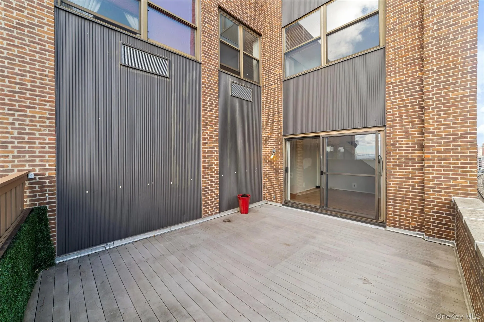 A rare opportunity for a luxury condo with outdoor space. A rare opportunity for a luxury condo with outdoor space.