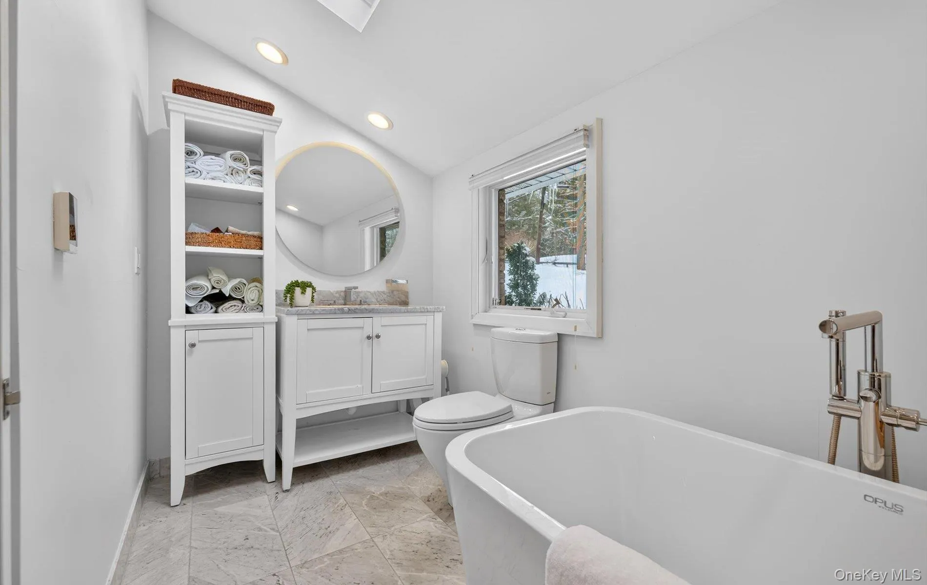 11 Juneau Boulevard, Oyster Bay, NY, 4 Bedrooms Bedrooms, 10 Rooms Rooms,3 BathroomsBathrooms,Residential Lease,For Rent,Juneau,0,1020819 11 Juneau Boulevard, Oyster Bay, NY, 4 Bedrooms Bedrooms, 10 Rooms Rooms,3 BathroomsBathrooms,Residential Lease,For Rent,Juneau,0,1020819