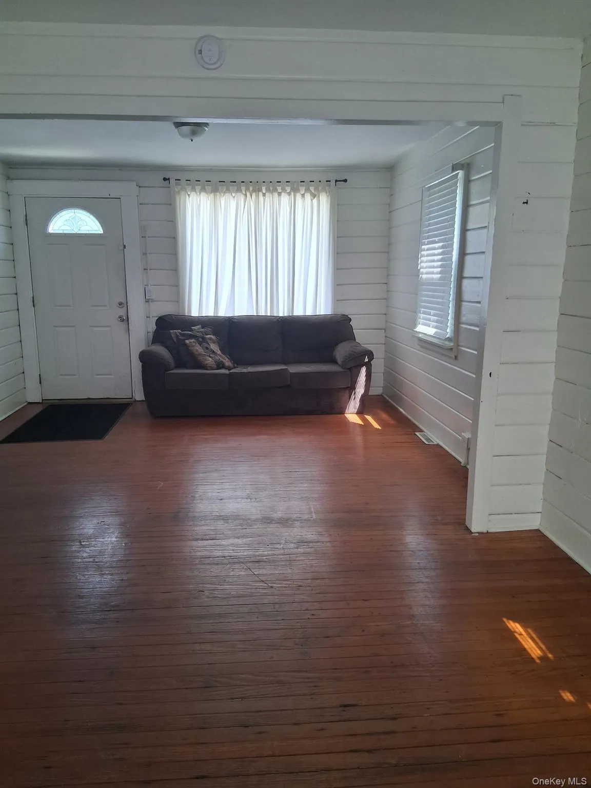11 Chestnut Street, Newburgh (city), NY, 2 Bedrooms Bedrooms, 5 Rooms Rooms,1 BathroomBathrooms,Residential,For Rent,Chestnut,0,1020821 11 Chestnut Street, Newburgh (city), NY, 2 Bedrooms Bedrooms, 5 Rooms Rooms,1 BathroomBathrooms,Residential,For Rent,Chestnut,0,1020821