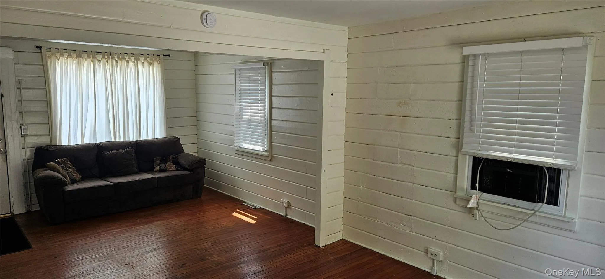 11 Chestnut Street, Newburgh (city), NY, 2 Bedrooms Bedrooms, 5 Rooms Rooms,1 BathroomBathrooms,Residential,For Rent,Chestnut,0,1020821 11 Chestnut Street, Newburgh (city), NY, 2 Bedrooms Bedrooms, 5 Rooms Rooms,1 BathroomBathrooms,Residential,For Rent,Chestnut,0,1020821