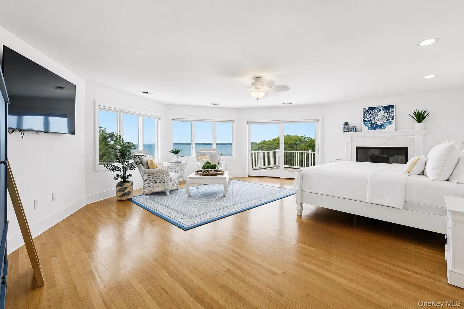 17 Oceanview Drive, Southampton, NY, 4 Bedrooms Bedrooms, 11 Rooms Rooms,4 BathroomsBathrooms,Residential Lease,For Rent,Oceanview,0,1020833 17 Oceanview Drive, Southampton, NY, 4 Bedrooms Bedrooms, 11 Rooms Rooms,4 BathroomsBathrooms,Residential Lease,For Rent,Oceanview,0,1020833