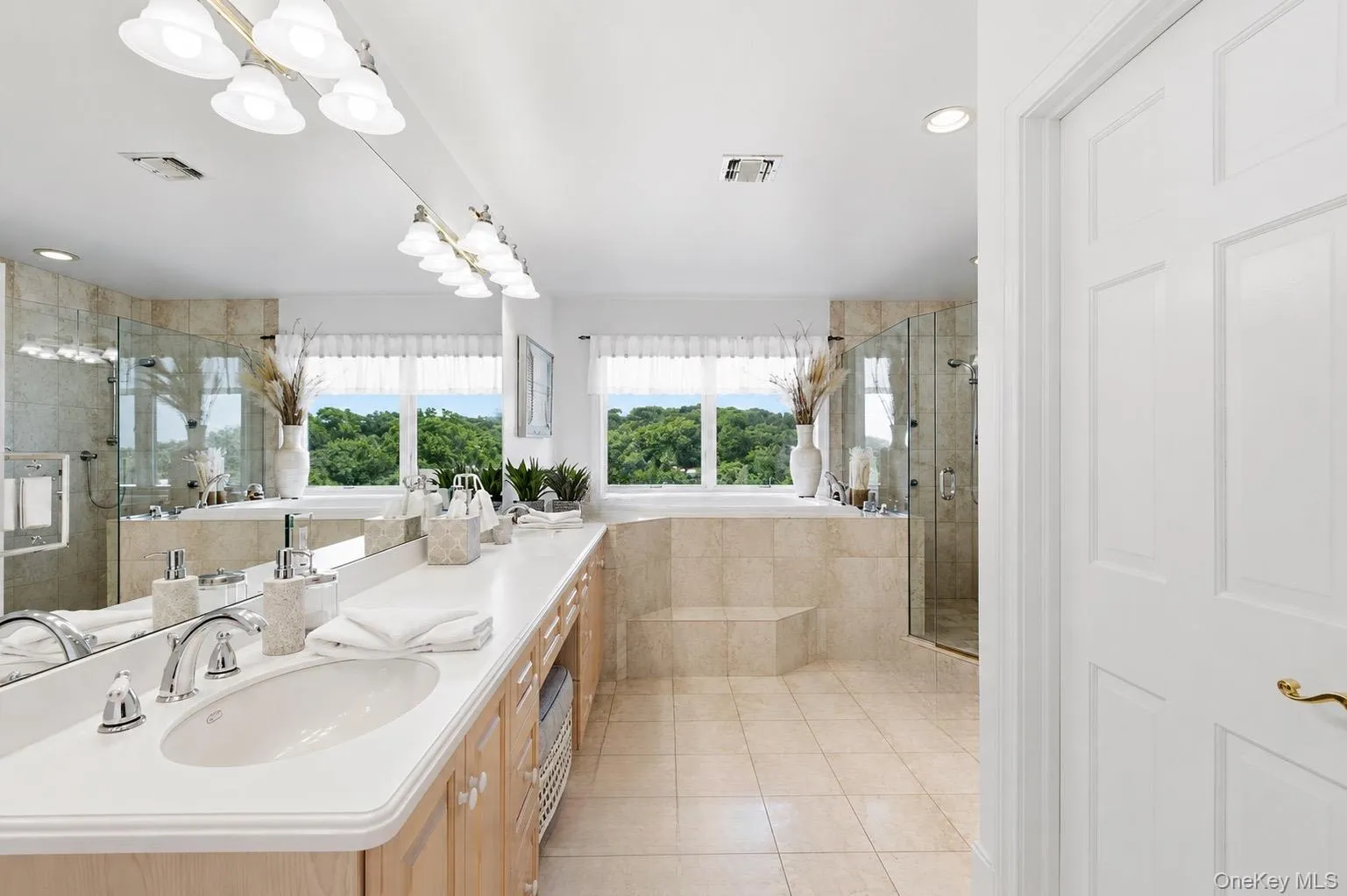 17 Oceanview Drive, Southampton, NY, 4 Bedrooms Bedrooms, 11 Rooms Rooms,4 BathroomsBathrooms,Residential Lease,For Rent,Oceanview,0,1020833 17 Oceanview Drive, Southampton, NY, 4 Bedrooms Bedrooms, 11 Rooms Rooms,4 BathroomsBathrooms,Residential Lease,For Rent,Oceanview,0,1020833
