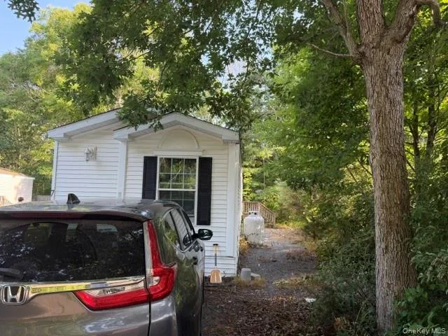 1538 Speonk Riverhead Road, Southampton, NY, 2 Bedrooms Bedrooms, 5 Rooms Rooms,1 BathroomBathrooms,Residential,For Rent,Speonk Riverhead,0,1020838 1538 Speonk Riverhead Road, Southampton, NY, 2 Bedrooms Bedrooms, 5 Rooms Rooms,1 BathroomBathrooms,Residential,For Rent,Speonk Riverhead,0,1020838