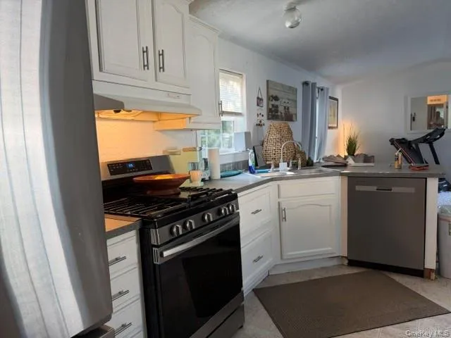 1538 Speonk Riverhead Road, Southampton, NY, 2 Bedrooms Bedrooms, 5 Rooms Rooms,1 BathroomBathrooms,Residential,For Rent,Speonk Riverhead,0,1020838 1538 Speonk Riverhead Road, Southampton, NY, 2 Bedrooms Bedrooms, 5 Rooms Rooms,1 BathroomBathrooms,Residential,For Rent,Speonk Riverhead,0,1020838