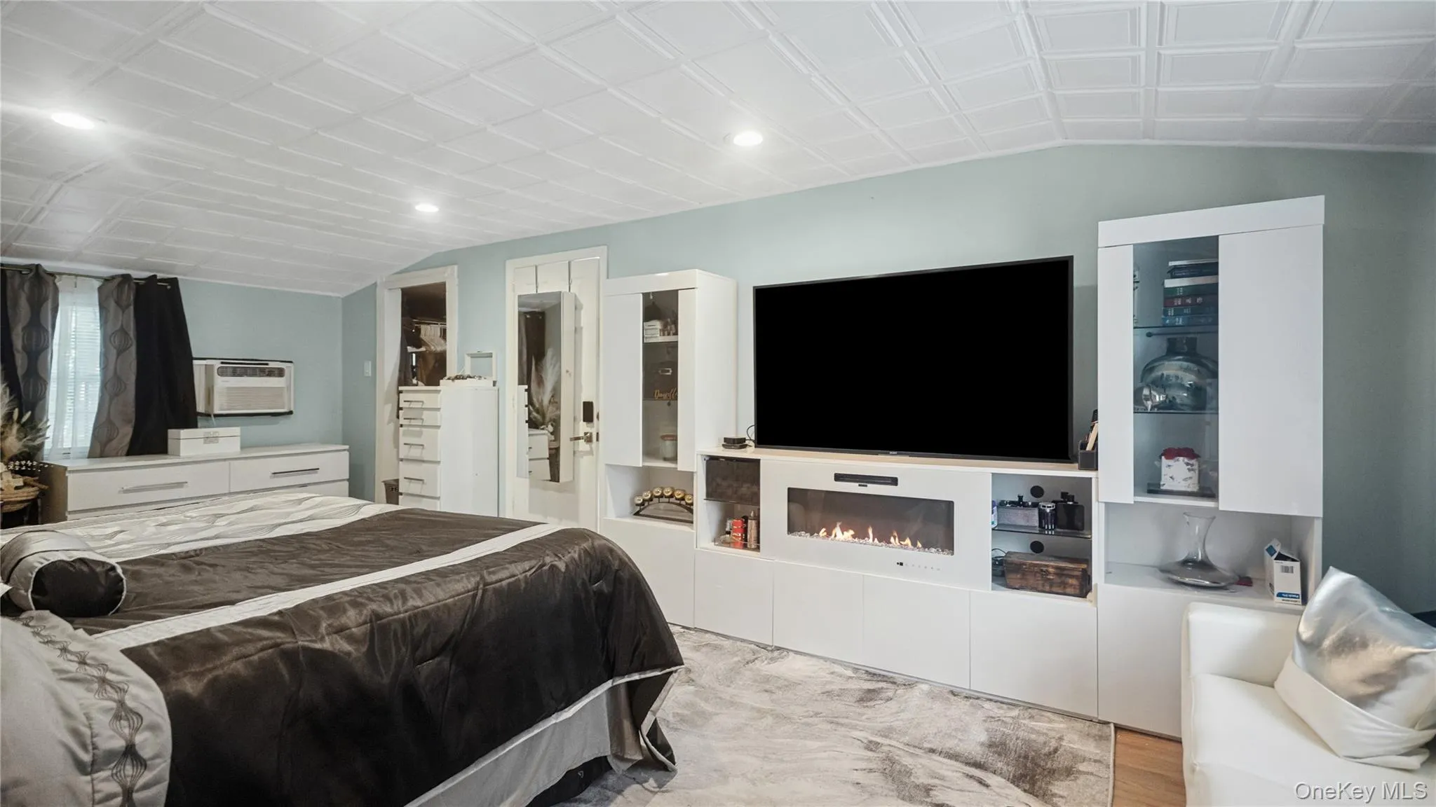 1634 Gardiner Drive, Islip, NY, 5 Bedrooms Bedrooms, 8 Rooms Rooms,2 BathroomsBathrooms,Residential,For Rent,Gardiner,0,1020844 1634 Gardiner Drive, Islip, NY, 5 Bedrooms Bedrooms, 8 Rooms Rooms,2 BathroomsBathrooms,Residential,For Rent,Gardiner,0,1020844