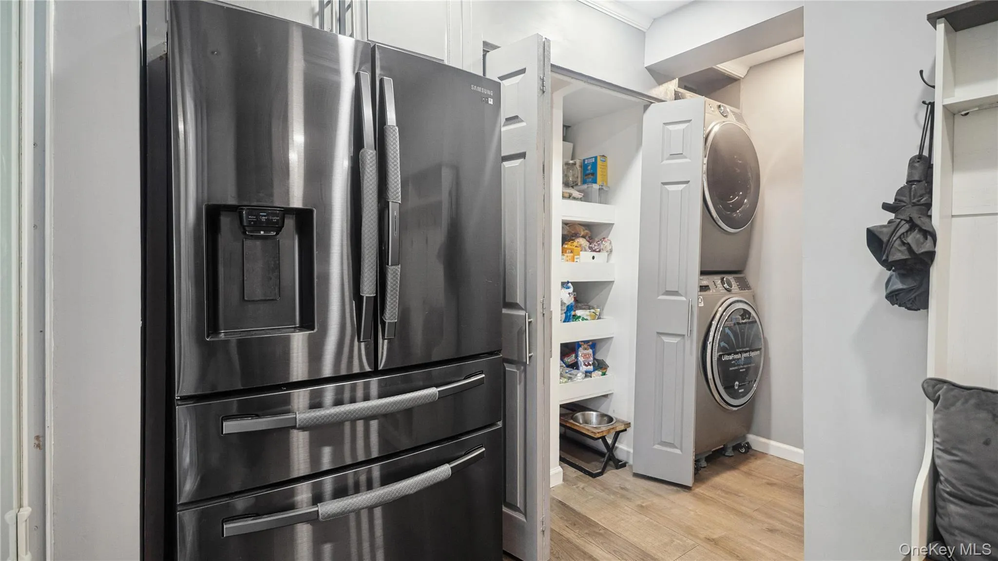 1634 Gardiner Drive, Islip, NY, 5 Bedrooms Bedrooms, 8 Rooms Rooms,2 BathroomsBathrooms,Residential,For Rent,Gardiner,0,1020844 1634 Gardiner Drive, Islip, NY, 5 Bedrooms Bedrooms, 8 Rooms Rooms,2 BathroomsBathrooms,Residential,For Rent,Gardiner,0,1020844