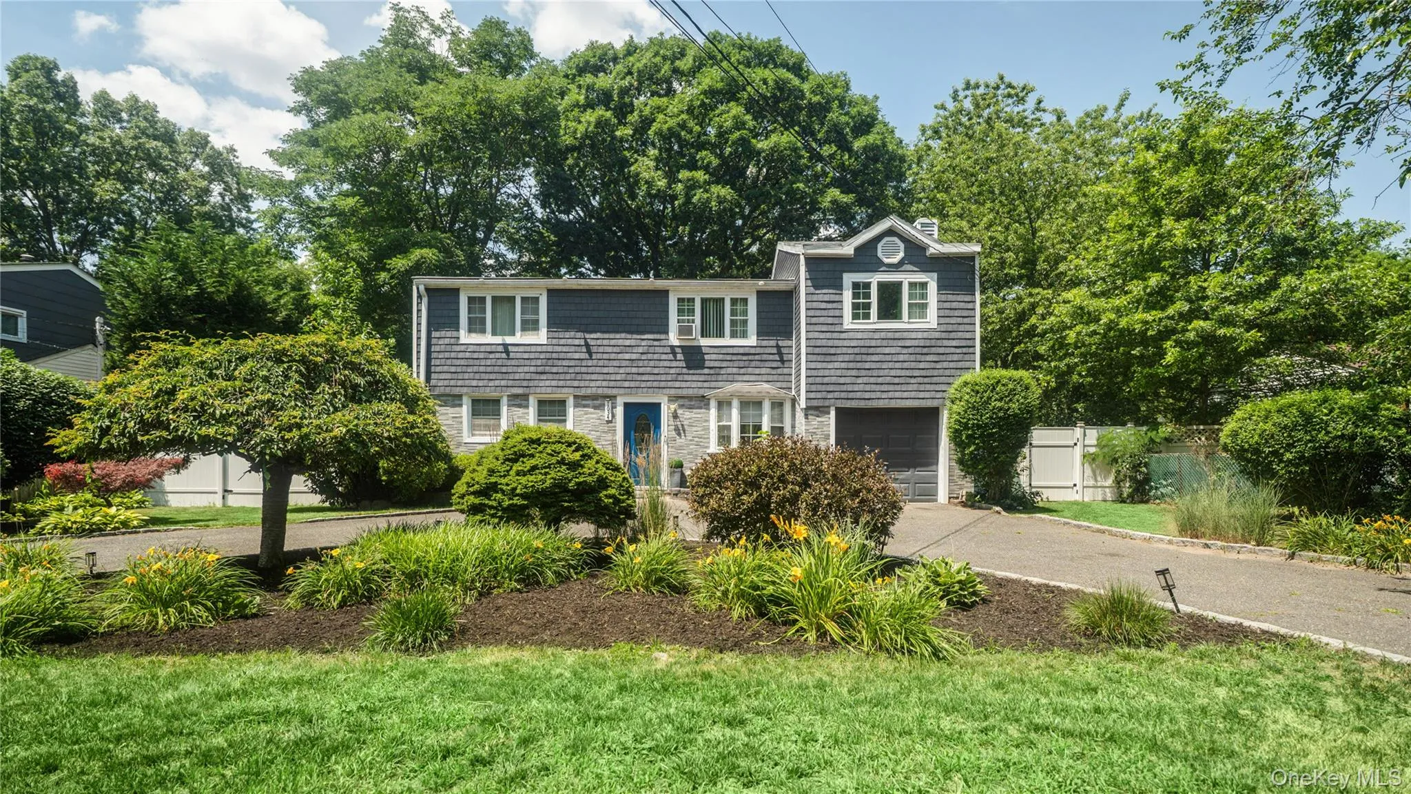 1634 Gardiner Drive, Islip, NY, 5 Bedrooms Bedrooms, 8 Rooms Rooms,2 BathroomsBathrooms,Residential,For Rent,Gardiner,0,1020844 1634 Gardiner Drive, Islip, NY, 5 Bedrooms Bedrooms, 8 Rooms Rooms,2 BathroomsBathrooms,Residential,For Rent,Gardiner,0,1020844