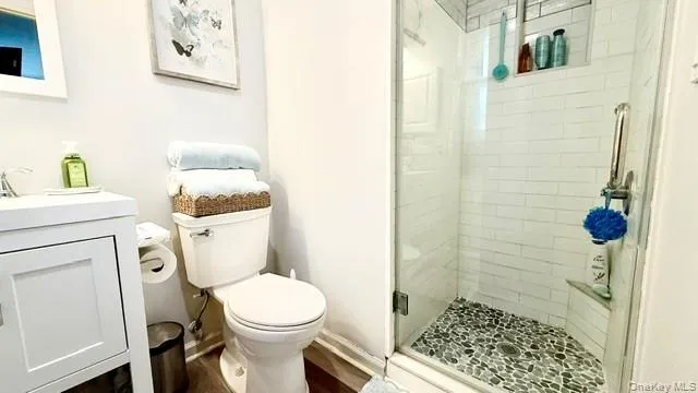 26 Robinwood Street, Brookhaven, NY, 3 Bedrooms Bedrooms, 6 Rooms Rooms,2 BathroomsBathrooms,Residential,For Rent,Robinwood,0,1020846 26 Robinwood Street, Brookhaven, NY, 3 Bedrooms Bedrooms, 6 Rooms Rooms,2 BathroomsBathrooms,Residential,For Rent,Robinwood,0,1020846