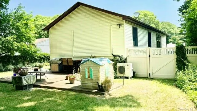 26 Robinwood Street, Brookhaven, NY, 3 Bedrooms Bedrooms, 6 Rooms Rooms,2 BathroomsBathrooms,Residential,For Rent,Robinwood,0,1020846 26 Robinwood Street, Brookhaven, NY, 3 Bedrooms Bedrooms, 6 Rooms Rooms,2 BathroomsBathrooms,Residential,For Rent,Robinwood,0,1020846