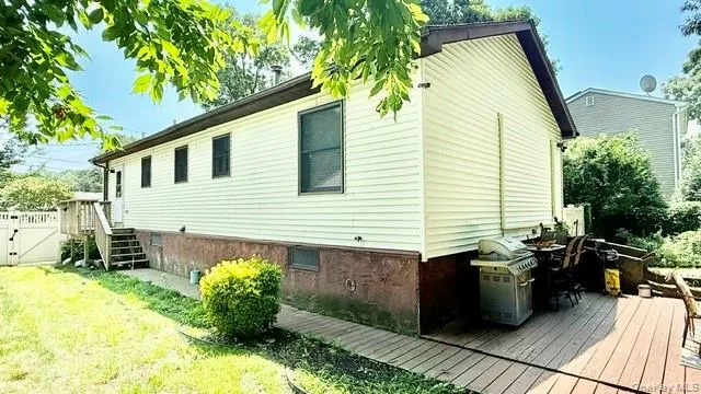 26 Robinwood Street, Brookhaven, NY, 3 Bedrooms Bedrooms, 6 Rooms Rooms,2 BathroomsBathrooms,Residential,For Rent,Robinwood,0,1020846 26 Robinwood Street, Brookhaven, NY, 3 Bedrooms Bedrooms, 6 Rooms Rooms,2 BathroomsBathrooms,Residential,For Rent,Robinwood,0,1020846