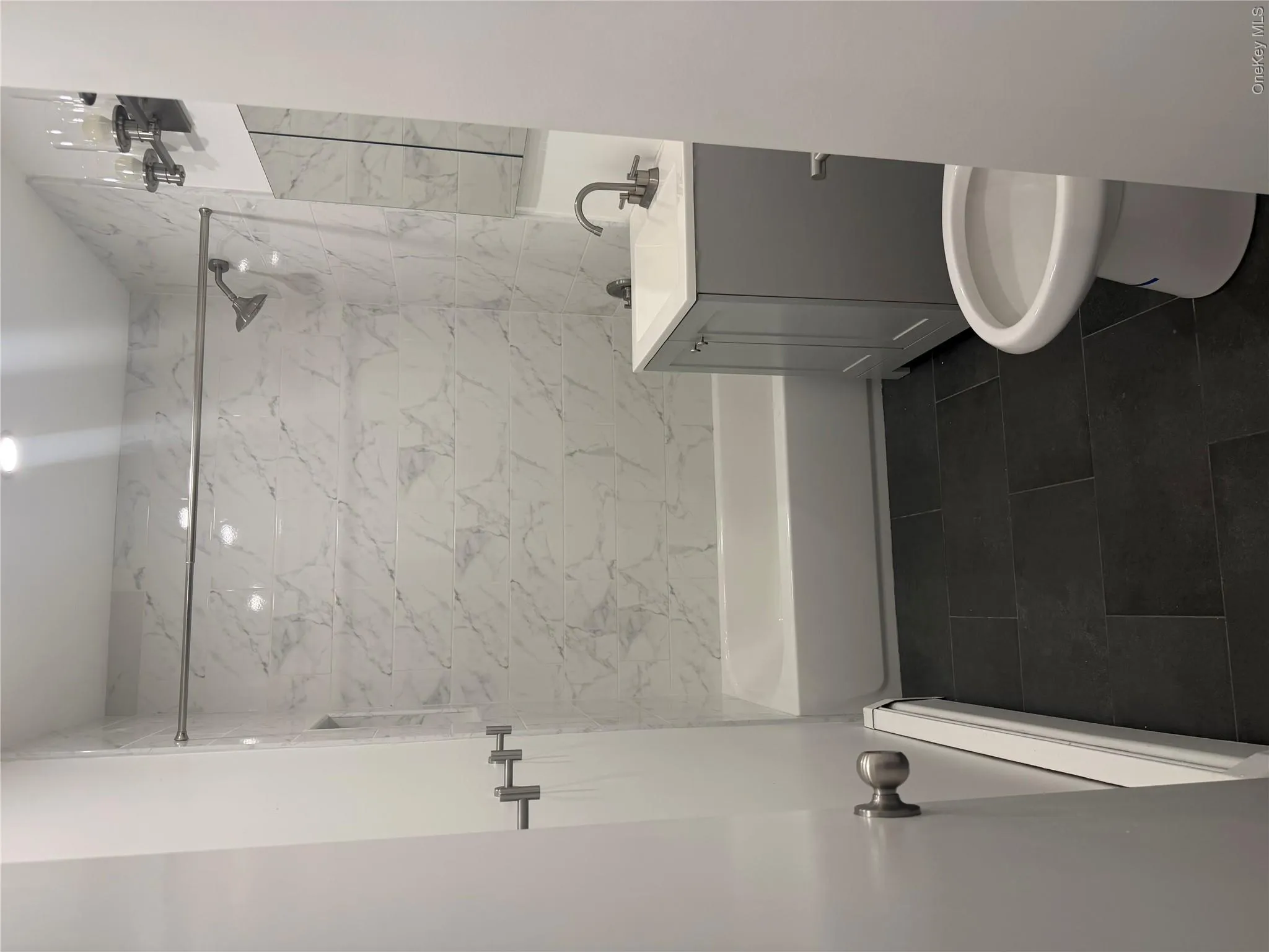 3942 Monticello Avenue, New York, NY, 3 Bedrooms Bedrooms, 6 Rooms Rooms,1 BathroomBathrooms,Residential Lease,For Rent,Monticello,0,1020847 3942 Monticello Avenue, New York, NY, 3 Bedrooms Bedrooms, 6 Rooms Rooms,1 BathroomBathrooms,Residential Lease,For Rent,Monticello,0,1020847
