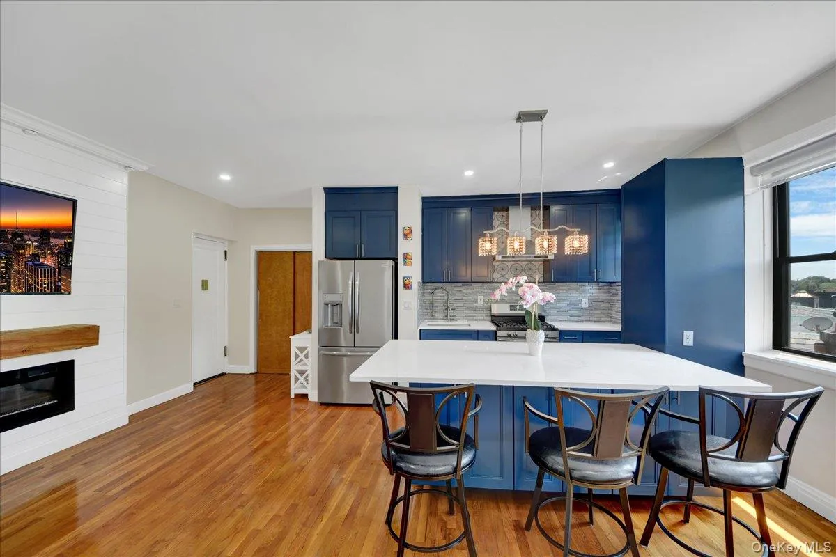 4784 Boston Post Road, Pelham, NY, 2 Bedrooms Bedrooms, 4 Rooms Rooms,1 BathroomBathrooms,Residential,For Rent,Boston Post,0,1020848 4784 Boston Post Road, Pelham, NY, 2 Bedrooms Bedrooms, 4 Rooms Rooms,1 BathroomBathrooms,Residential,For Rent,Boston Post,0,1020848