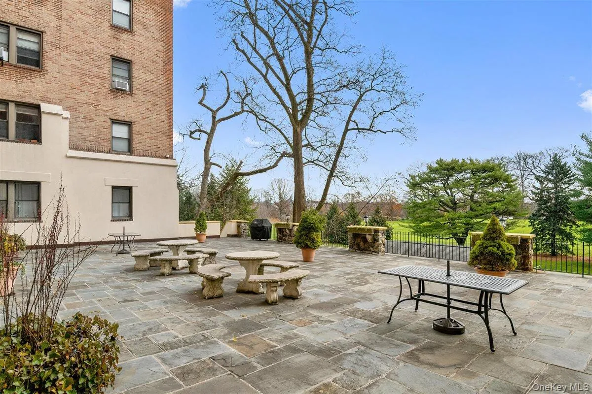 4784 Boston Post Road, Pelham, NY, 2 Bedrooms Bedrooms, 4 Rooms Rooms,1 BathroomBathrooms,Residential,For Rent,Boston Post,0,1020848 4784 Boston Post Road, Pelham, NY, 2 Bedrooms Bedrooms, 4 Rooms Rooms,1 BathroomBathrooms,Residential,For Rent,Boston Post,0,1020848