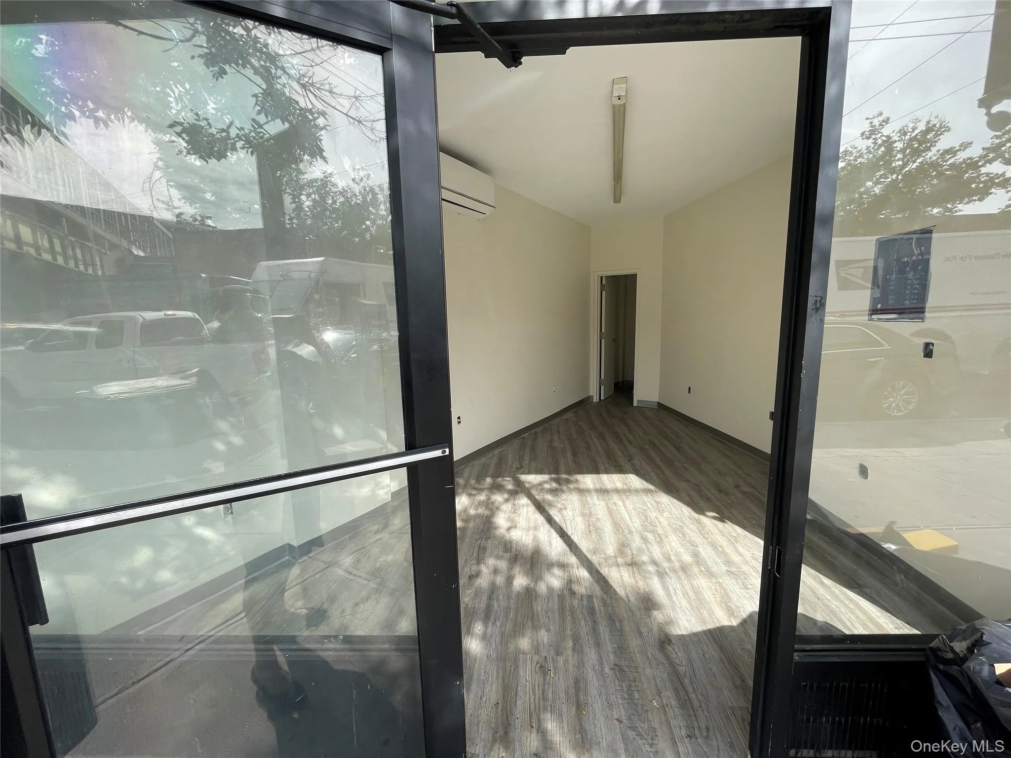 39-30B 61 Street, New York, NY, ,Commercial Lease,For Rent,61,0,1020854 39-30B 61 Street, New York, NY, ,Commercial Lease,For Rent,61,0,1020854