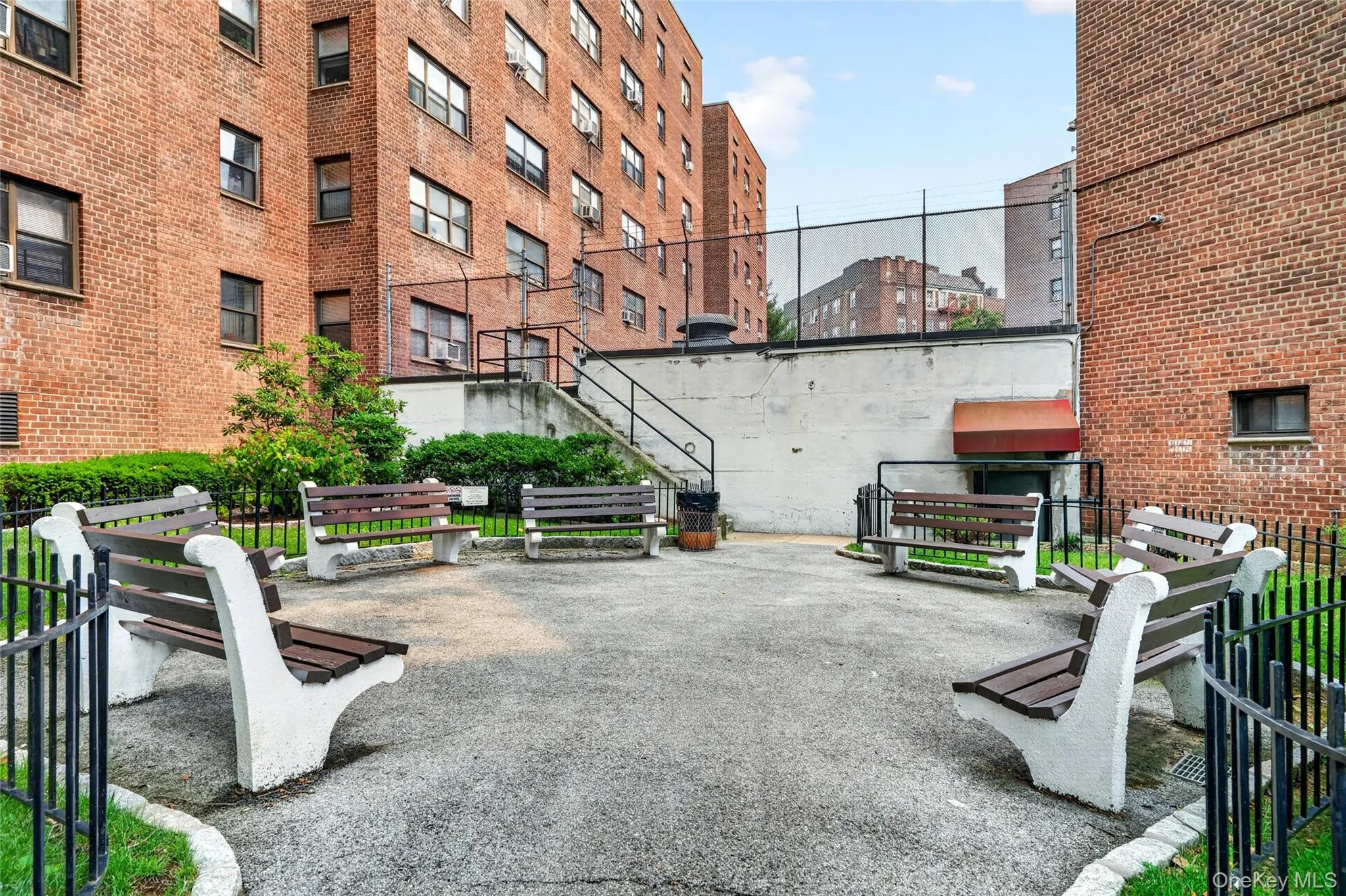 30 Fleetwood Avenue, Mount Vernon, NY, 3 Bedrooms Bedrooms, 7 Rooms Rooms,2 BathroomsBathrooms,Residential,For Rent,Fleetwood,0,1020857 30 Fleetwood Avenue, Mount Vernon, NY, 3 Bedrooms Bedrooms, 7 Rooms Rooms,2 BathroomsBathrooms,Residential,For Rent,Fleetwood,0,1020857