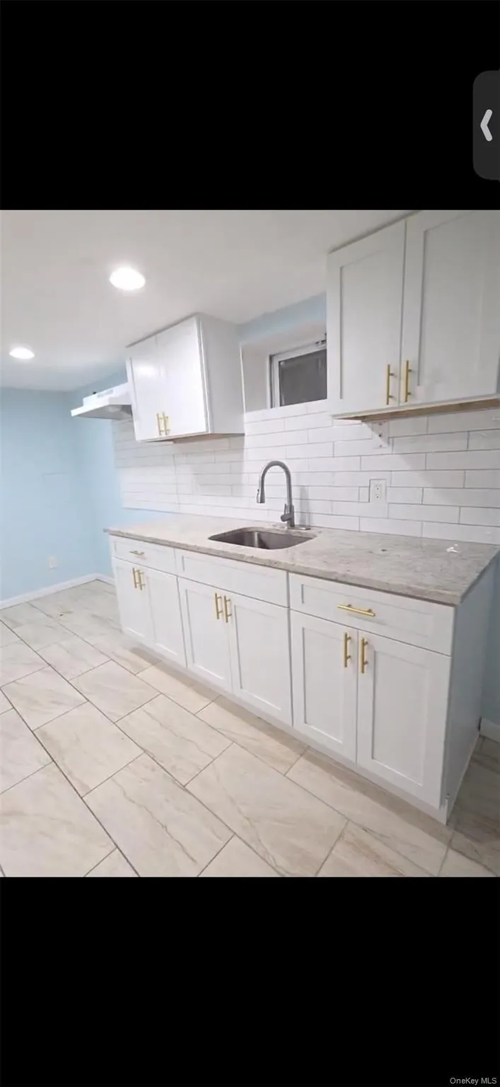 76 Harrisburg Street, Islip, NY, 4 Bedrooms Bedrooms, 6 Rooms Rooms,1 BathroomBathrooms,Residential Lease,For Rent,Harrisburg,0,1020866 76 Harrisburg Street, Islip, NY, 4 Bedrooms Bedrooms, 6 Rooms Rooms,1 BathroomBathrooms,Residential Lease,For Rent,Harrisburg,0,1020866