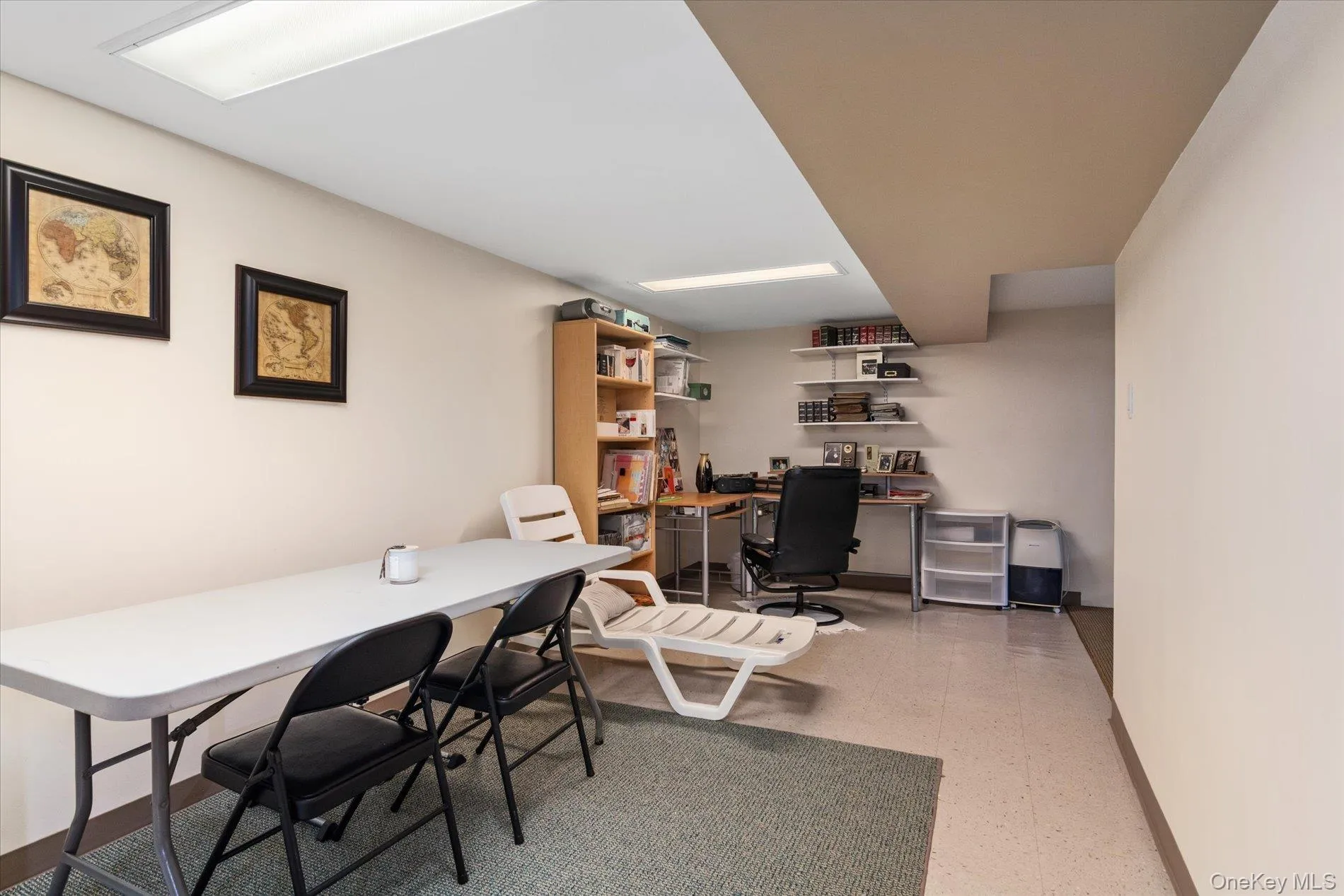 34 1st Avenue, Oyster Bay, NY, 3 Bedrooms Bedrooms, 6 Rooms Rooms,2 BathroomsBathrooms,Residential,For Rent,1st,0,1020868 34 1st Avenue, Oyster Bay, NY, 3 Bedrooms Bedrooms, 6 Rooms Rooms,2 BathroomsBathrooms,Residential,For Rent,1st,0,1020868
