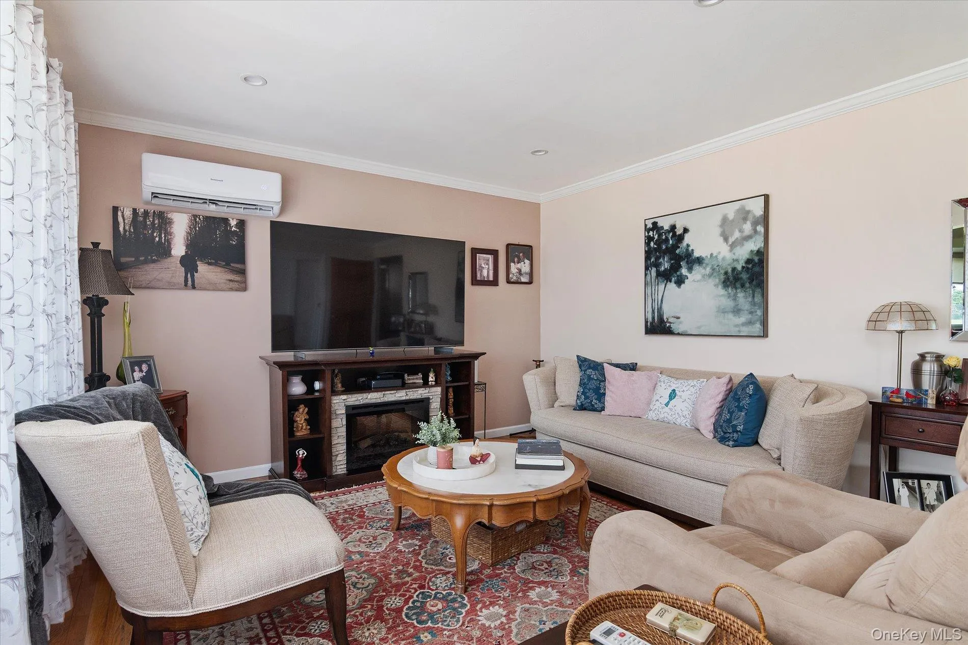 34 1st Avenue, Oyster Bay, NY, 3 Bedrooms Bedrooms, 6 Rooms Rooms,2 BathroomsBathrooms,Residential,For Rent,1st,0,1020868 34 1st Avenue, Oyster Bay, NY, 3 Bedrooms Bedrooms, 6 Rooms Rooms,2 BathroomsBathrooms,Residential,For Rent,1st,0,1020868
