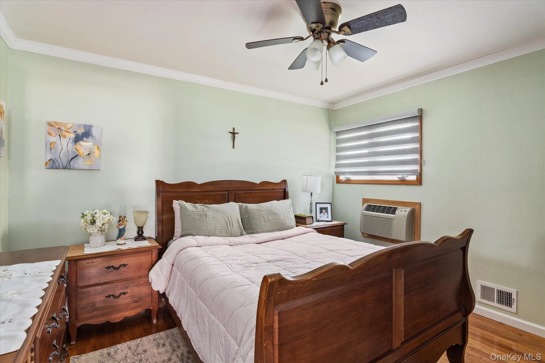 34 1st Avenue, Oyster Bay, NY, 3 Bedrooms Bedrooms, 6 Rooms Rooms,2 BathroomsBathrooms,Residential,For Rent,1st,0,1020868 34 1st Avenue, Oyster Bay, NY, 3 Bedrooms Bedrooms, 6 Rooms Rooms,2 BathroomsBathrooms,Residential,For Rent,1st,0,1020868