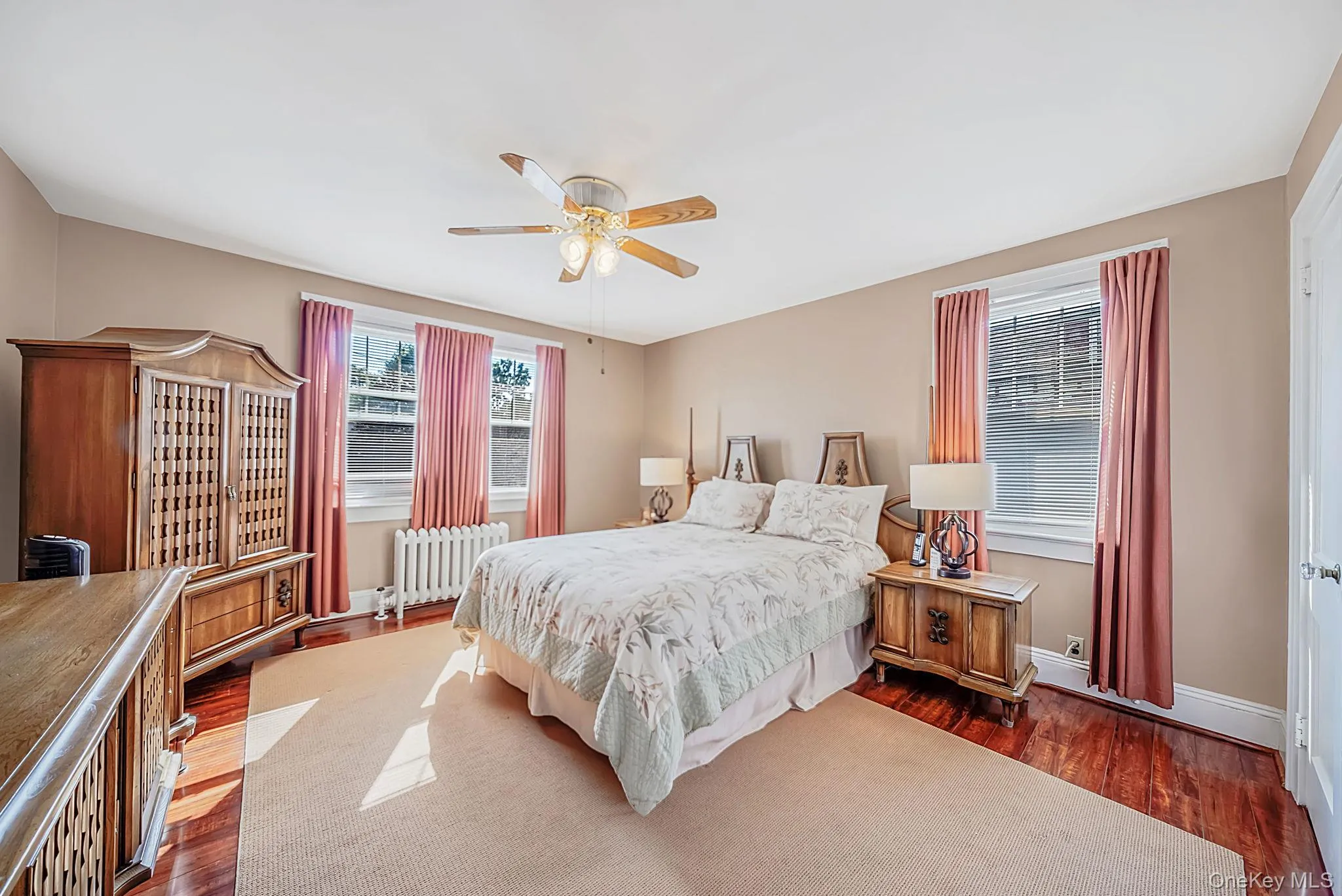 27 Hilbert Street, Hempstead, NY, 3 Bedrooms Bedrooms, 9 Rooms Rooms,1 BathroomBathrooms,Residential,For Rent,Hilbert,0,1020873 27 Hilbert Street, Hempstead, NY, 3 Bedrooms Bedrooms, 9 Rooms Rooms,1 BathroomBathrooms,Residential,For Rent,Hilbert,0,1020873