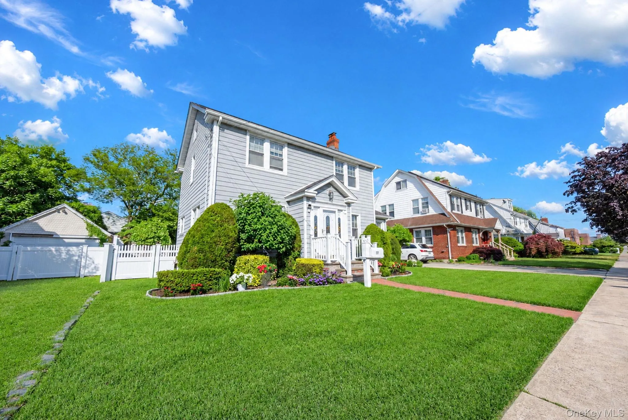 27 Hilbert Street, Hempstead, NY, 3 Bedrooms Bedrooms, 9 Rooms Rooms,1 BathroomBathrooms,Residential,For Rent,Hilbert,0,1020873 27 Hilbert Street, Hempstead, NY, 3 Bedrooms Bedrooms, 9 Rooms Rooms,1 BathroomBathrooms,Residential,For Rent,Hilbert,0,1020873
