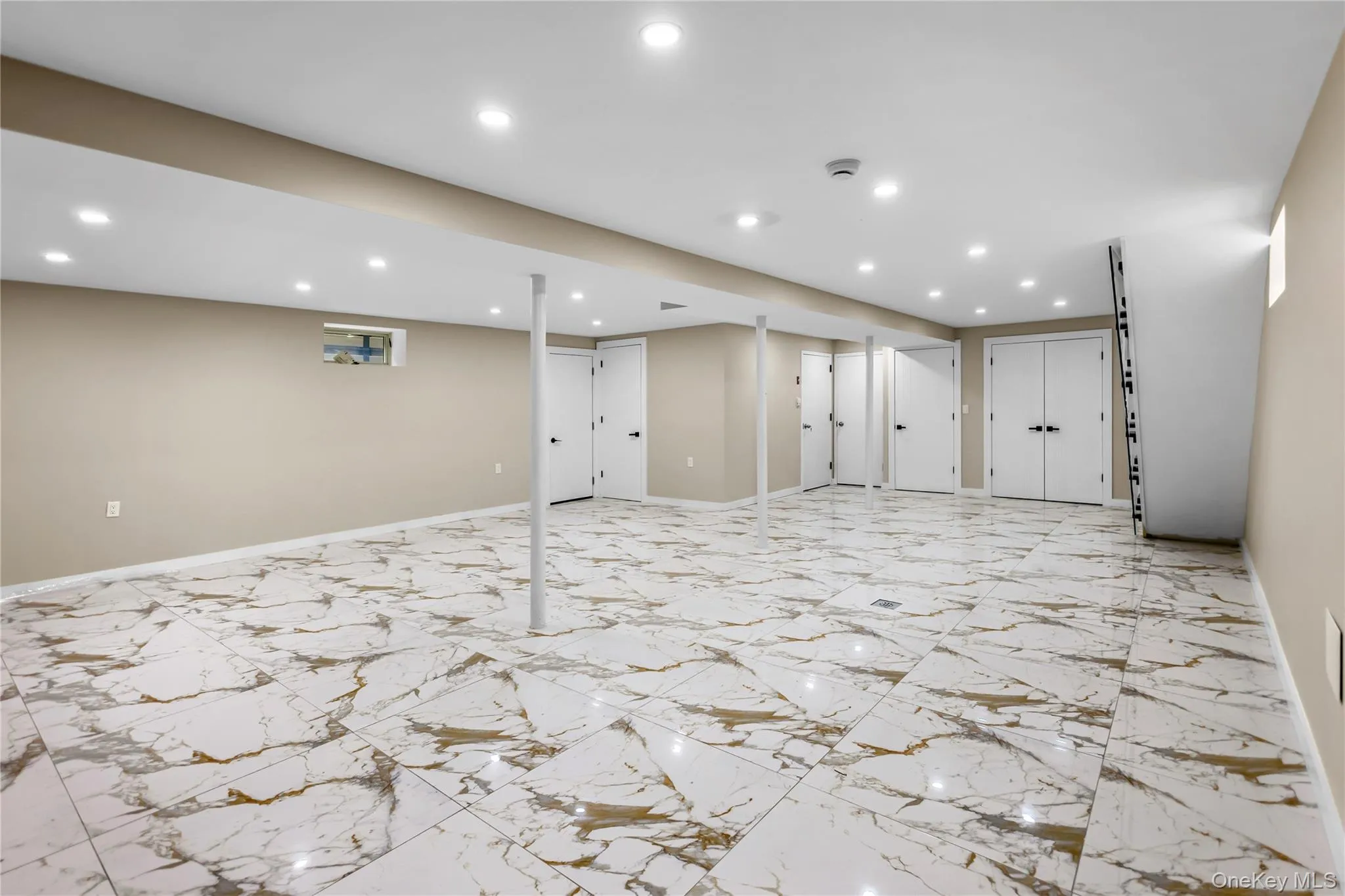 80-27 213th Street, New York, NY, 5 Bedrooms Bedrooms, 10 Rooms Rooms,4 BathroomsBathrooms,Residential,For Rent,213th,0,1020874 80-27 213th Street, New York, NY, 5 Bedrooms Bedrooms, 10 Rooms Rooms,4 BathroomsBathrooms,Residential,For Rent,213th,0,1020874