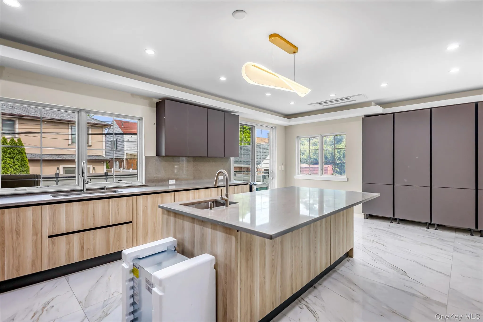 80-27 213th Street, New York, NY, 5 Bedrooms Bedrooms, 10 Rooms Rooms,4 BathroomsBathrooms,Residential,For Rent,213th,0,1020874 80-27 213th Street, New York, NY, 5 Bedrooms Bedrooms, 10 Rooms Rooms,4 BathroomsBathrooms,Residential,For Rent,213th,0,1020874