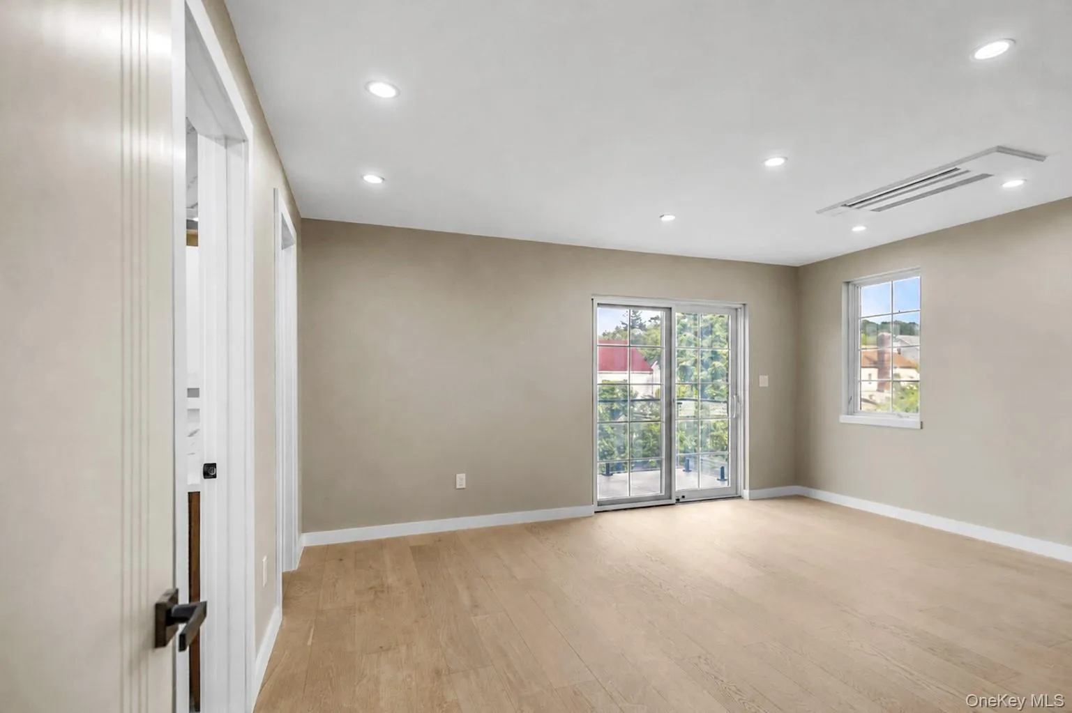 80-27 213th Street, New York, NY, 5 Bedrooms Bedrooms, 10 Rooms Rooms,4 BathroomsBathrooms,Residential,For Rent,213th,0,1020874 80-27 213th Street, New York, NY, 5 Bedrooms Bedrooms, 10 Rooms Rooms,4 BathroomsBathrooms,Residential,For Rent,213th,0,1020874