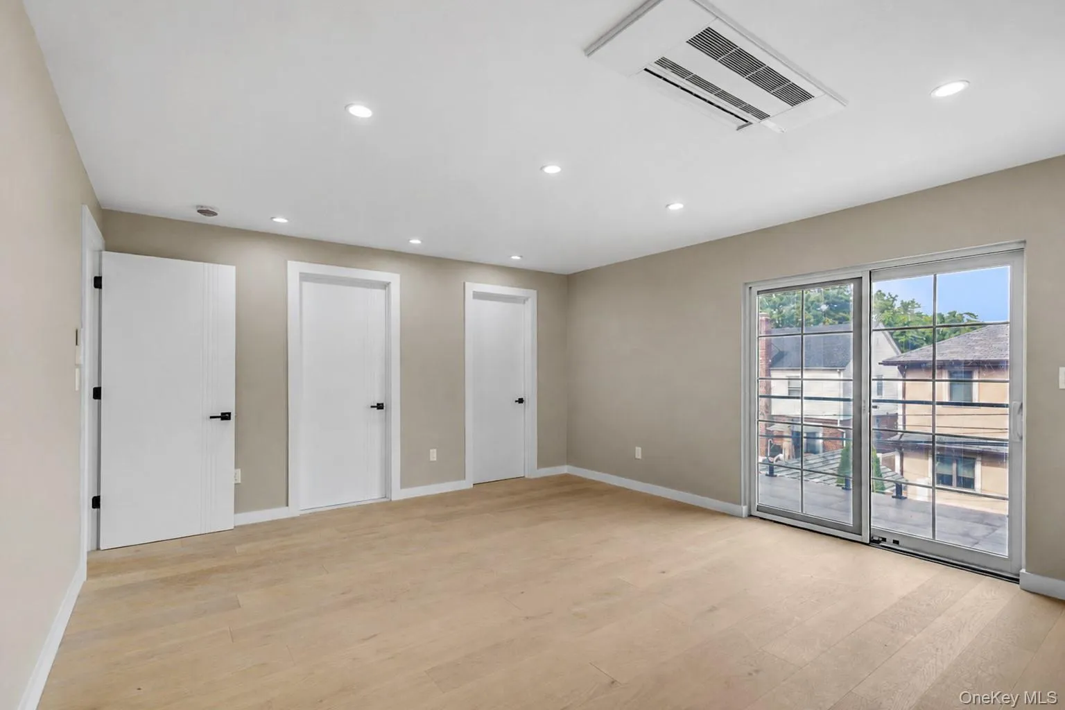80-27 213th Street, New York, NY, 5 Bedrooms Bedrooms, 10 Rooms Rooms,4 BathroomsBathrooms,Residential,For Rent,213th,0,1020874 80-27 213th Street, New York, NY, 5 Bedrooms Bedrooms, 10 Rooms Rooms,4 BathroomsBathrooms,Residential,For Rent,213th,0,1020874