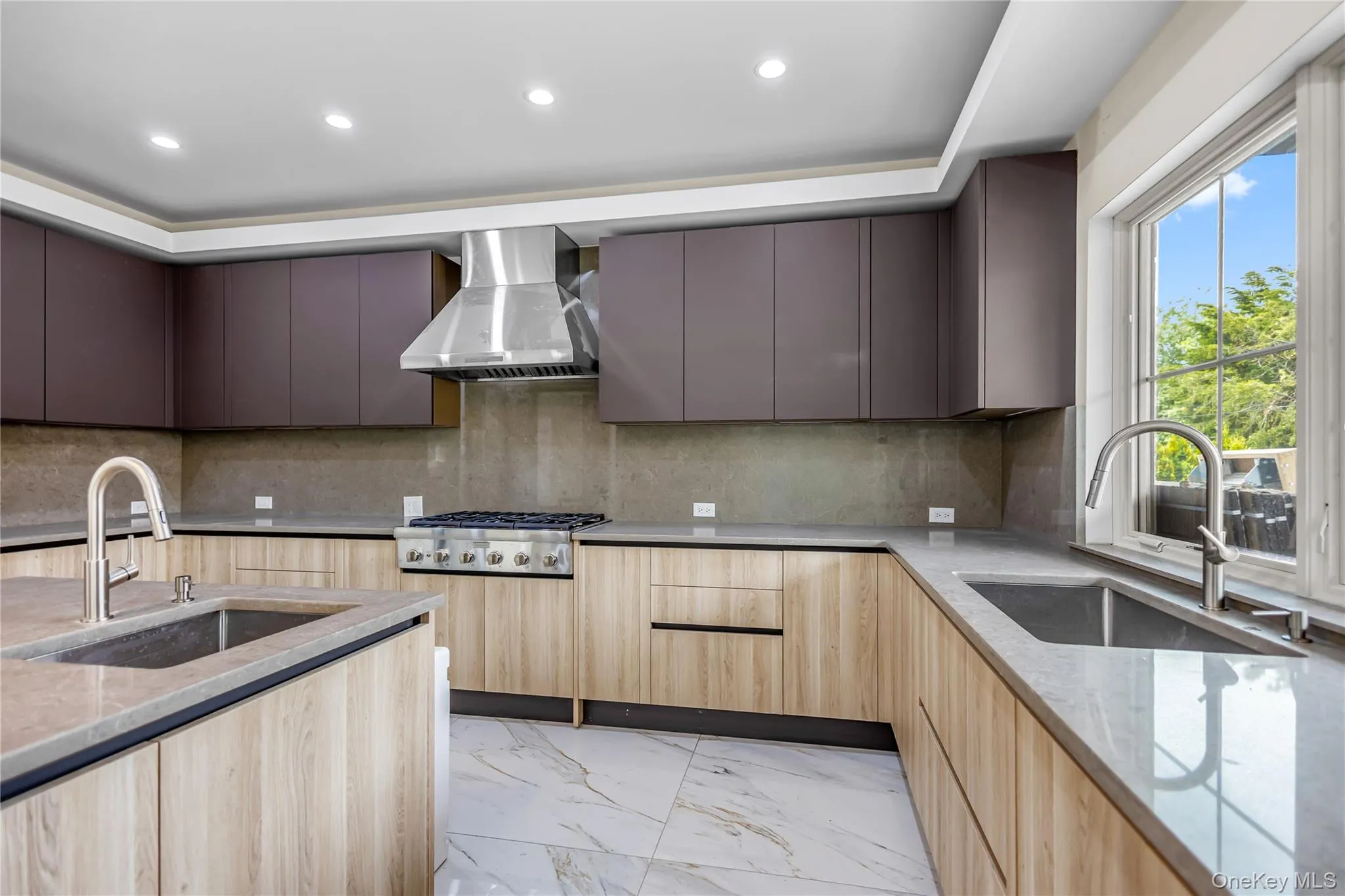 80-27 213th Street, New York, NY, 5 Bedrooms Bedrooms, 10 Rooms Rooms,4 BathroomsBathrooms,Residential,For Rent,213th,0,1020874 80-27 213th Street, New York, NY, 5 Bedrooms Bedrooms, 10 Rooms Rooms,4 BathroomsBathrooms,Residential,For Rent,213th,0,1020874