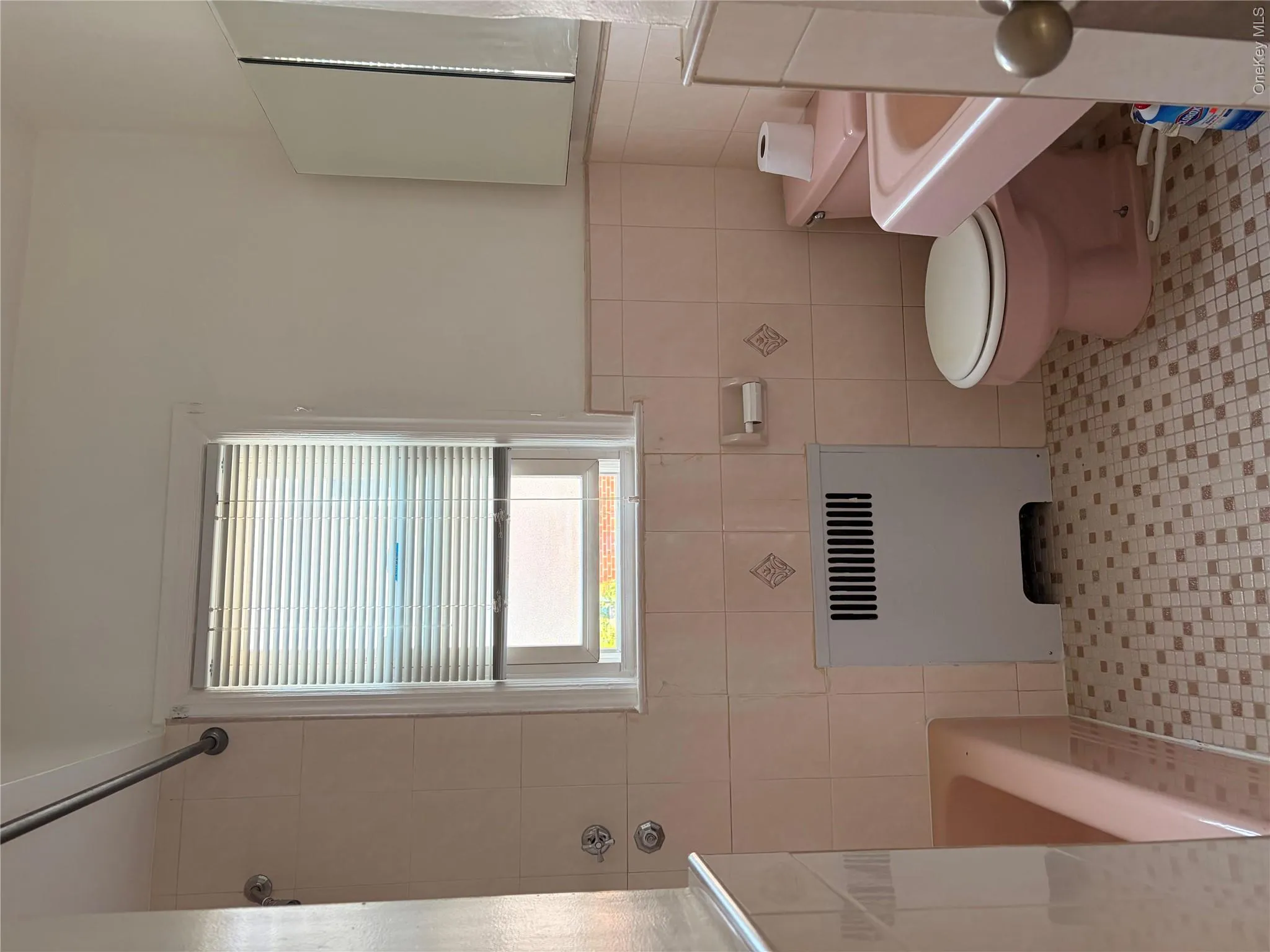 13511 122nd Place, New York, NY, 2 Bedrooms Bedrooms, 5 Rooms Rooms,1 BathroomBathrooms,Residential Lease,For Rent,122nd,0,1020878 13511 122nd Place, New York, NY, 2 Bedrooms Bedrooms, 5 Rooms Rooms,1 BathroomBathrooms,Residential Lease,For Rent,122nd,0,1020878