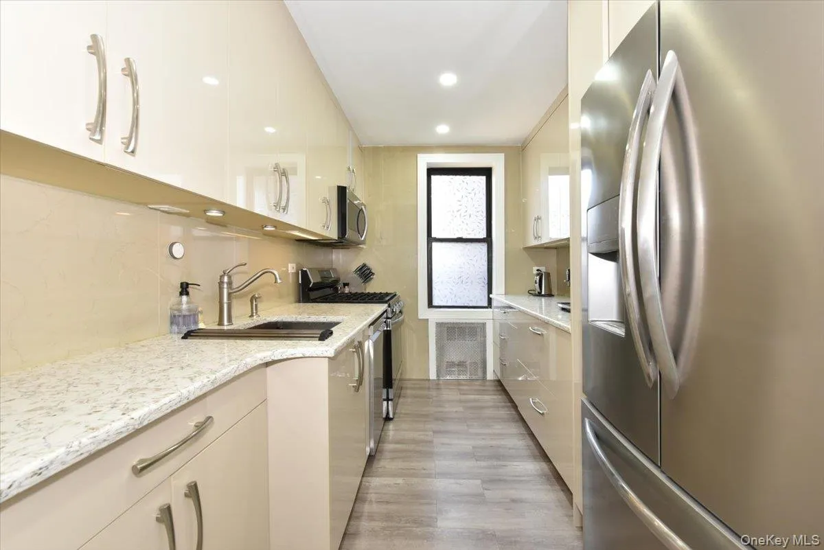 2680 19th Street, New York, NY, 2 Bedrooms Bedrooms, 4 Rooms Rooms,1 BathroomBathrooms,Residential,For Rent,19th,0,1020883 2680 19th Street, New York, NY, 2 Bedrooms Bedrooms, 4 Rooms Rooms,1 BathroomBathrooms,Residential,For Rent,19th,0,1020883