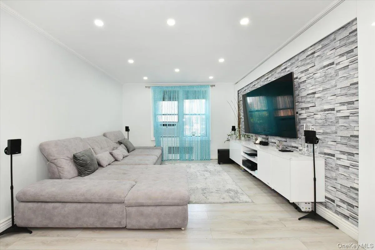 2680 19th Street, New York, NY, 2 Bedrooms Bedrooms, 4 Rooms Rooms,1 BathroomBathrooms,Residential,For Rent,19th,0,1020883 2680 19th Street, New York, NY, 2 Bedrooms Bedrooms, 4 Rooms Rooms,1 BathroomBathrooms,Residential,For Rent,19th,0,1020883
