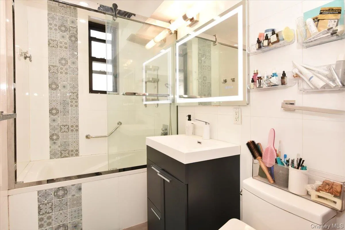 2680 19th Street, New York, NY, 2 Bedrooms Bedrooms, 4 Rooms Rooms,1 BathroomBathrooms,Residential,For Rent,19th,0,1020883 2680 19th Street, New York, NY, 2 Bedrooms Bedrooms, 4 Rooms Rooms,1 BathroomBathrooms,Residential,For Rent,19th,0,1020883