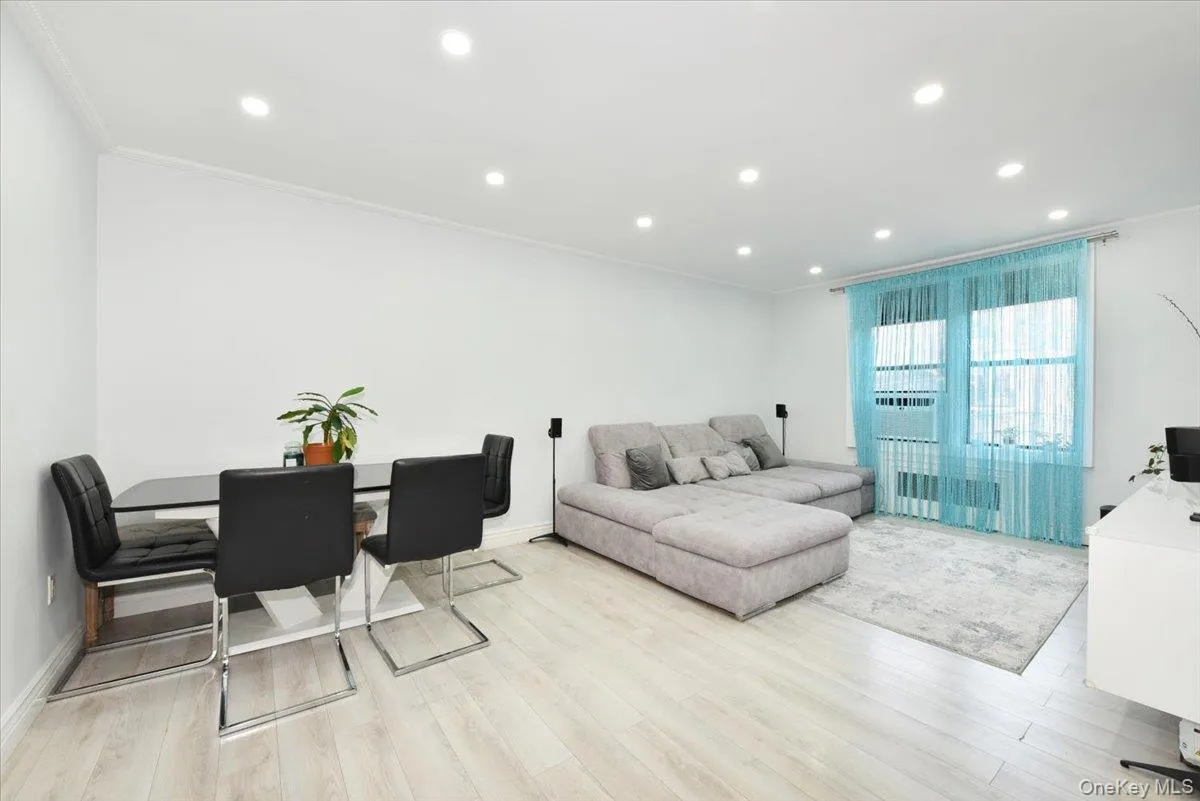 2680 19th Street, New York, NY, 2 Bedrooms Bedrooms, 4 Rooms Rooms,1 BathroomBathrooms,Residential,For Rent,19th,0,1020883 2680 19th Street, New York, NY, 2 Bedrooms Bedrooms, 4 Rooms Rooms,1 BathroomBathrooms,Residential,For Rent,19th,0,1020883