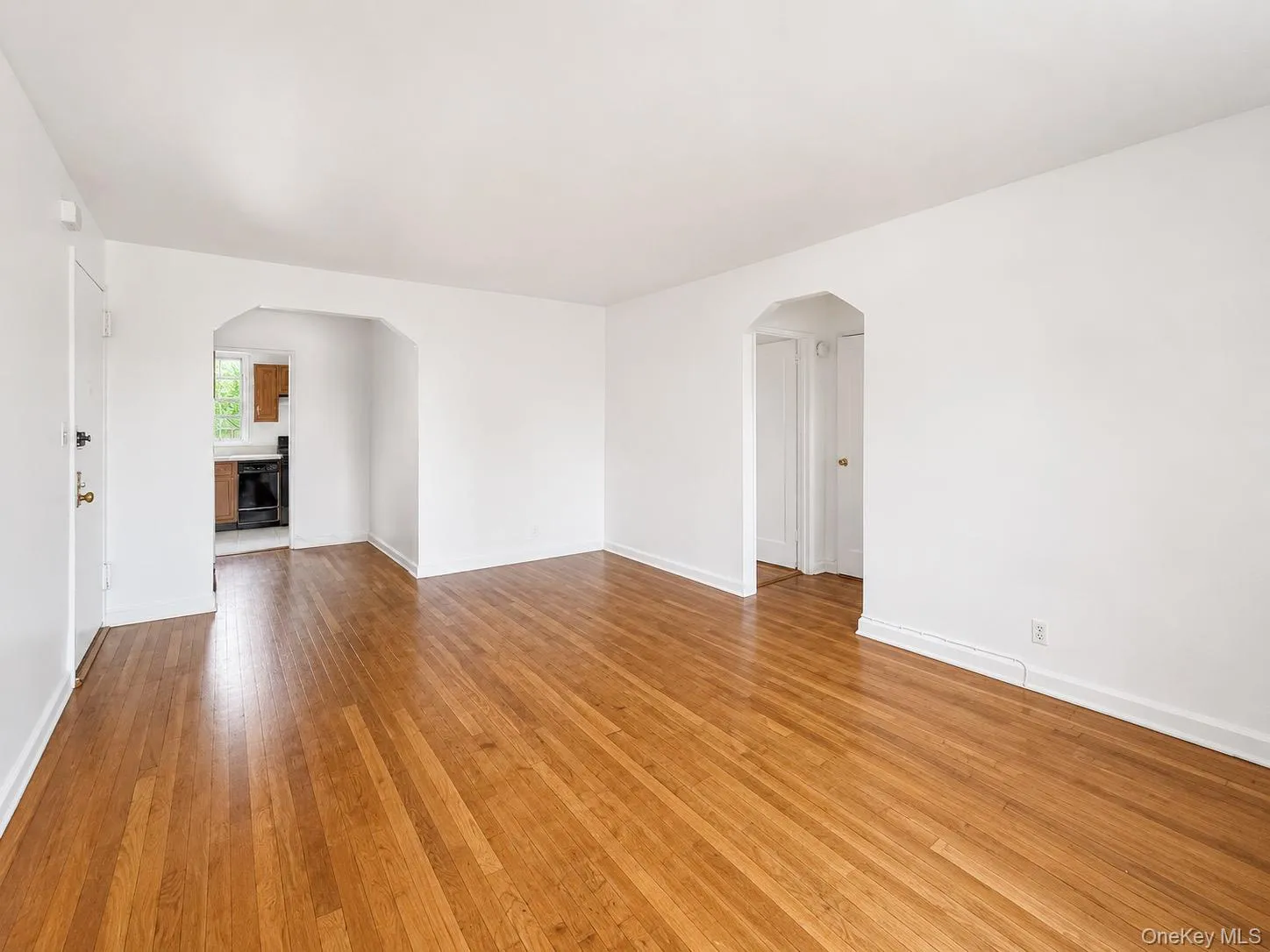 204-07 36th Avenue, New York, NY, 1 Bedroom Bedrooms, 4 Rooms Rooms,1 BathroomBathrooms,Residential,For Rent,36th,0,1020886 204-07 36th Avenue, New York, NY, 1 Bedroom Bedrooms, 4 Rooms Rooms,1 BathroomBathrooms,Residential,For Rent,36th,0,1020886