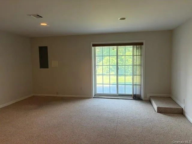 1403 Scarborough Drive, Southeast, NY, 2 Bedrooms Bedrooms, 6 Rooms Rooms,2 BathroomsBathrooms,Residential Lease,For Rent,Scarborough,0,1020898 1403 Scarborough Drive, Southeast, NY, 2 Bedrooms Bedrooms, 6 Rooms Rooms,2 BathroomsBathrooms,Residential Lease,For Rent,Scarborough,0,1020898