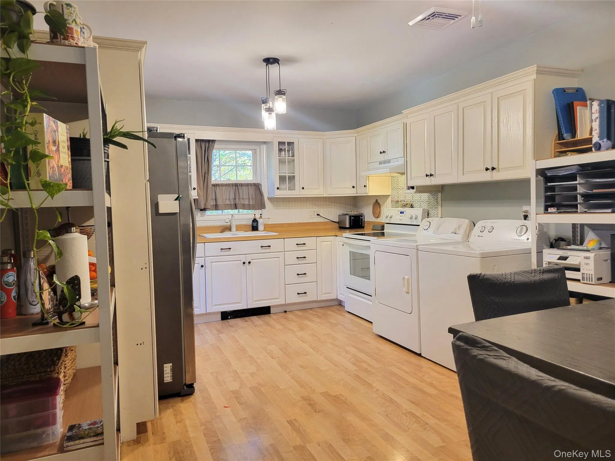 26 Reservoir Road, Lloyd, New York 12528, 3 Bedrooms Bedrooms, 9 Rooms Rooms,2 BathroomsBathrooms,Residential,For Rent,Reservoir,0,1020902 26 Reservoir Road, Lloyd, New York 12528, 3 Bedrooms Bedrooms, 9 Rooms Rooms,2 BathroomsBathrooms,Residential,For Rent,Reservoir,0,1020902