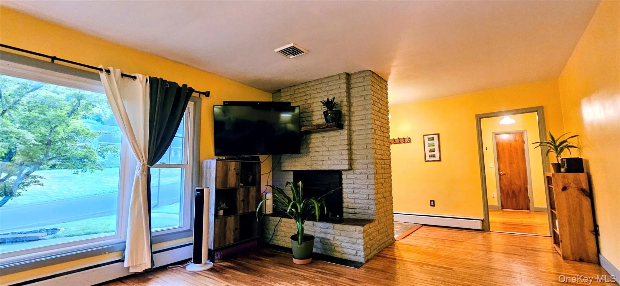 26 Reservoir Road, Lloyd, New York 12528, 3 Bedrooms Bedrooms, 9 Rooms Rooms,2 BathroomsBathrooms,Residential,For Rent,Reservoir,0,1020902 26 Reservoir Road, Lloyd, New York 12528, 3 Bedrooms Bedrooms, 9 Rooms Rooms,2 BathroomsBathrooms,Residential,For Rent,Reservoir,0,1020902