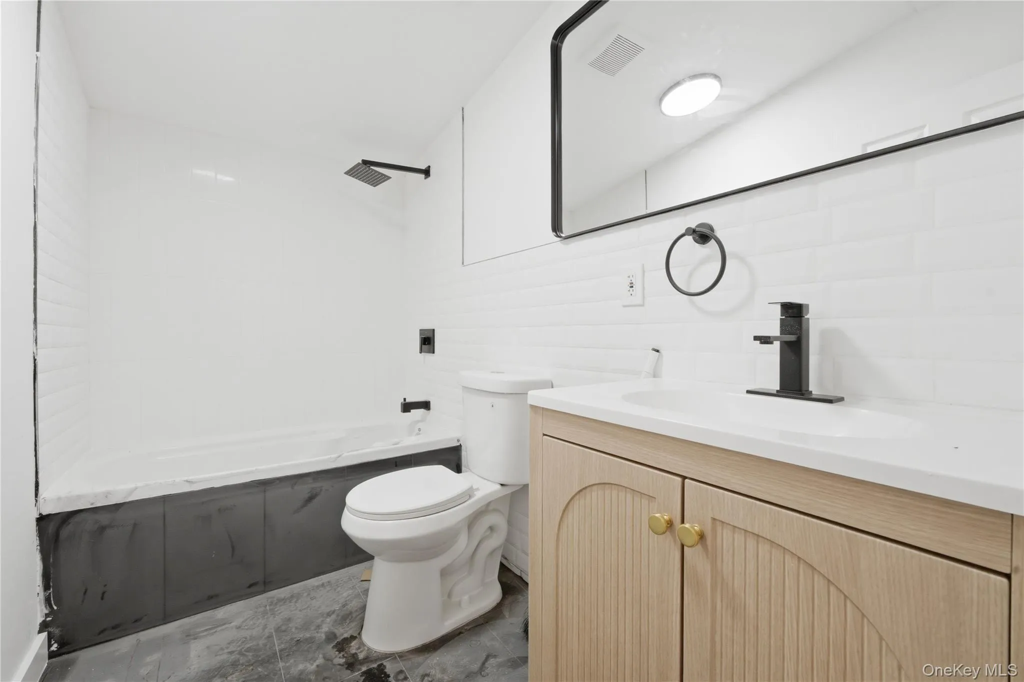153-20 119th Road, New York, NY, 4 Bedrooms Bedrooms, 10 Rooms Rooms,4 BathroomsBathrooms,Residential,For Rent,119th,0,1020904 153-20 119th Road, New York, NY, 4 Bedrooms Bedrooms, 10 Rooms Rooms,4 BathroomsBathrooms,Residential,For Rent,119th,0,1020904