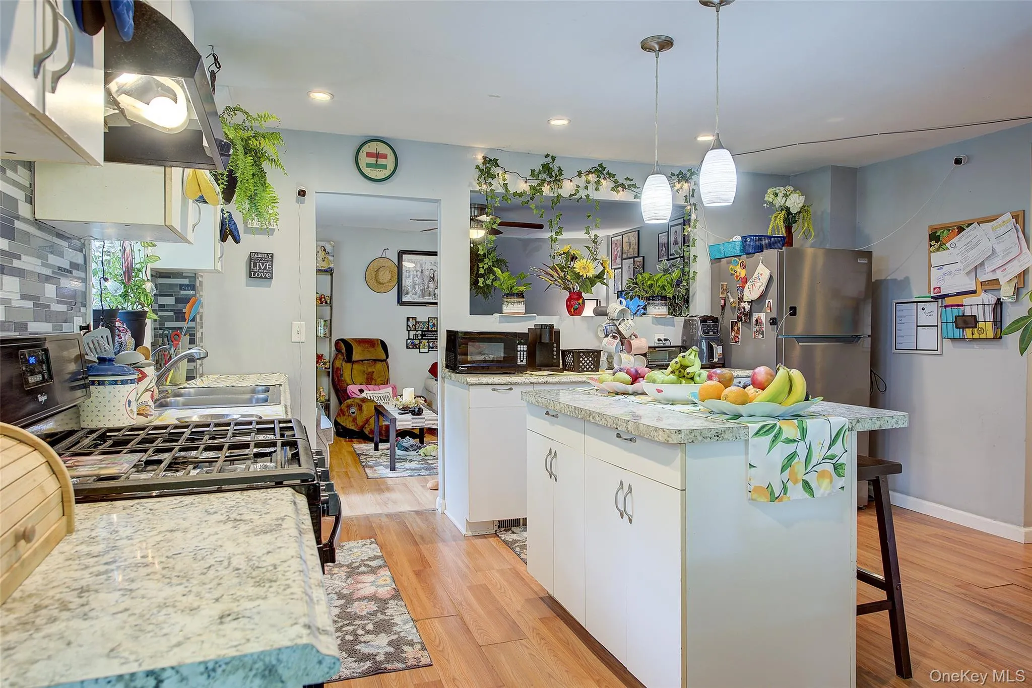 8 Carl Place, Cornwall, NY, 3 Bedrooms Bedrooms, 6 Rooms Rooms,1 BathroomBathrooms,Residential Lease,For Rent,Carl,0,1020916 8 Carl Place, Cornwall, NY, 3 Bedrooms Bedrooms, 6 Rooms Rooms,1 BathroomBathrooms,Residential Lease,For Rent,Carl,0,1020916