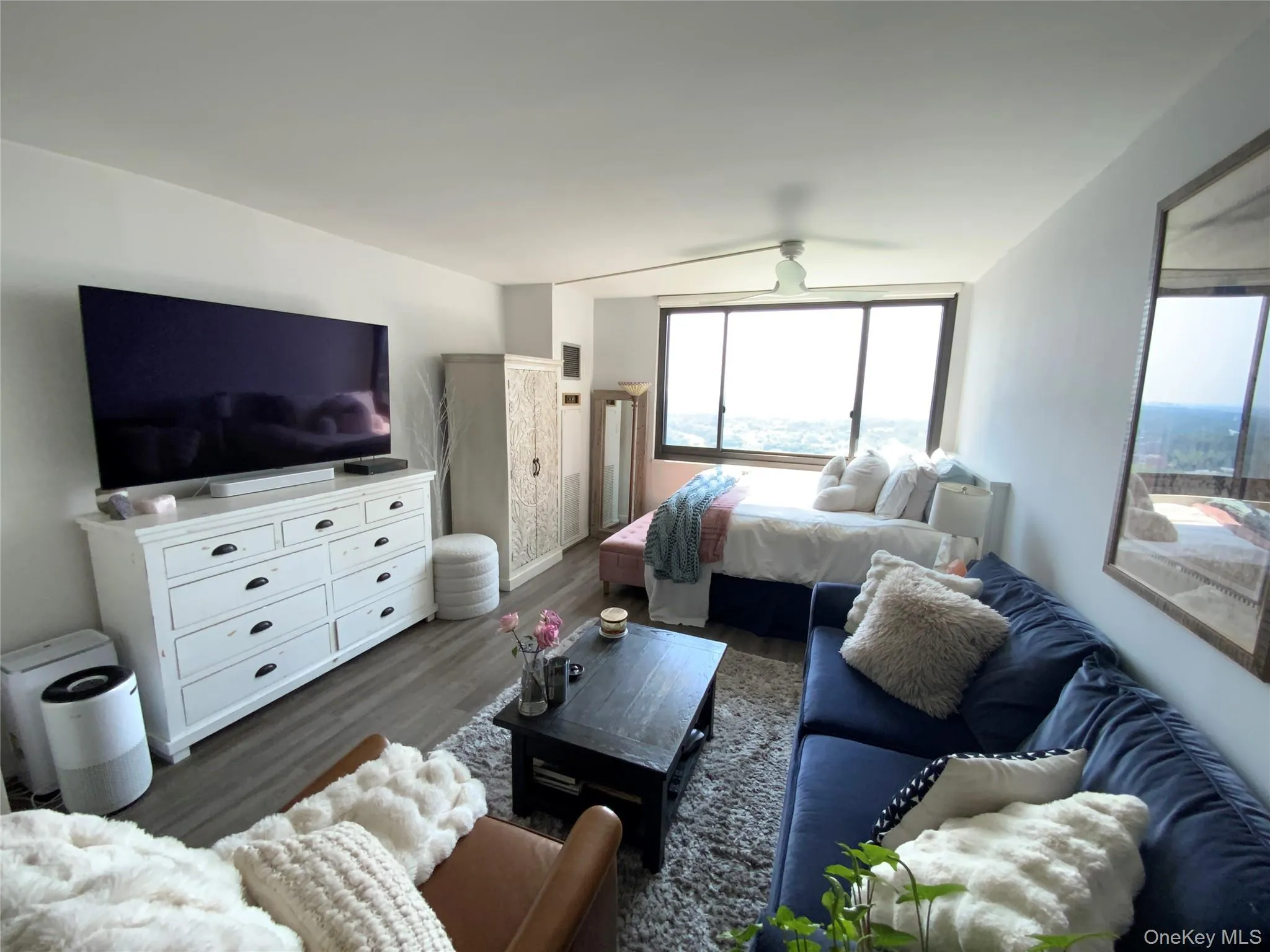 26910 Grand Central Parkway, New York, NY, 3 Rooms Rooms,1 BathroomBathrooms,Residential,For Rent,Grand Central,0,1020917 26910 Grand Central Parkway, New York, NY, 3 Rooms Rooms,1 BathroomBathrooms,Residential,For Rent,Grand Central,0,1020917