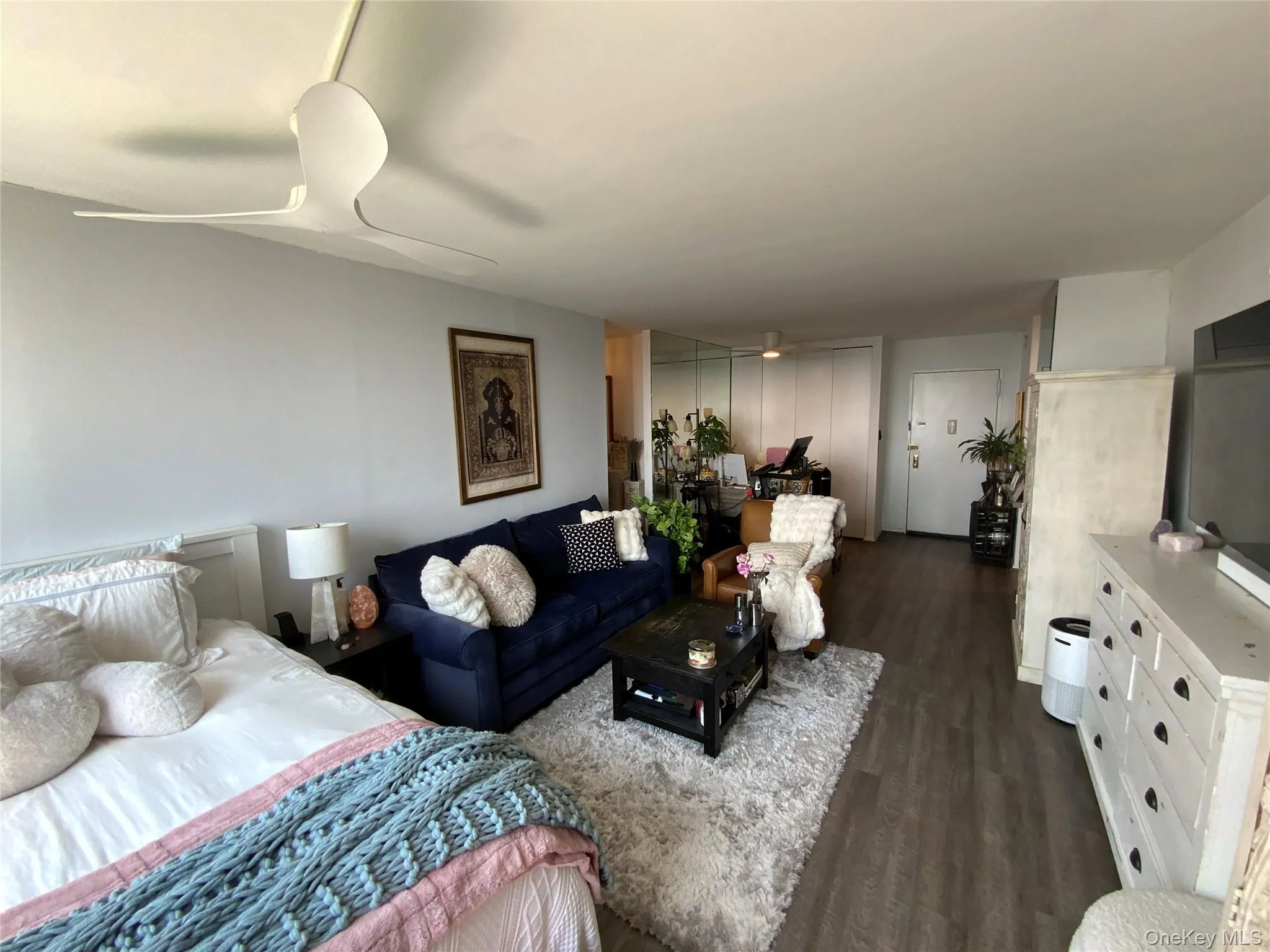 26910 Grand Central Parkway, New York, NY, 3 Rooms Rooms,1 BathroomBathrooms,Residential,For Rent,Grand Central,0,1020917 26910 Grand Central Parkway, New York, NY, 3 Rooms Rooms,1 BathroomBathrooms,Residential,For Rent,Grand Central,0,1020917