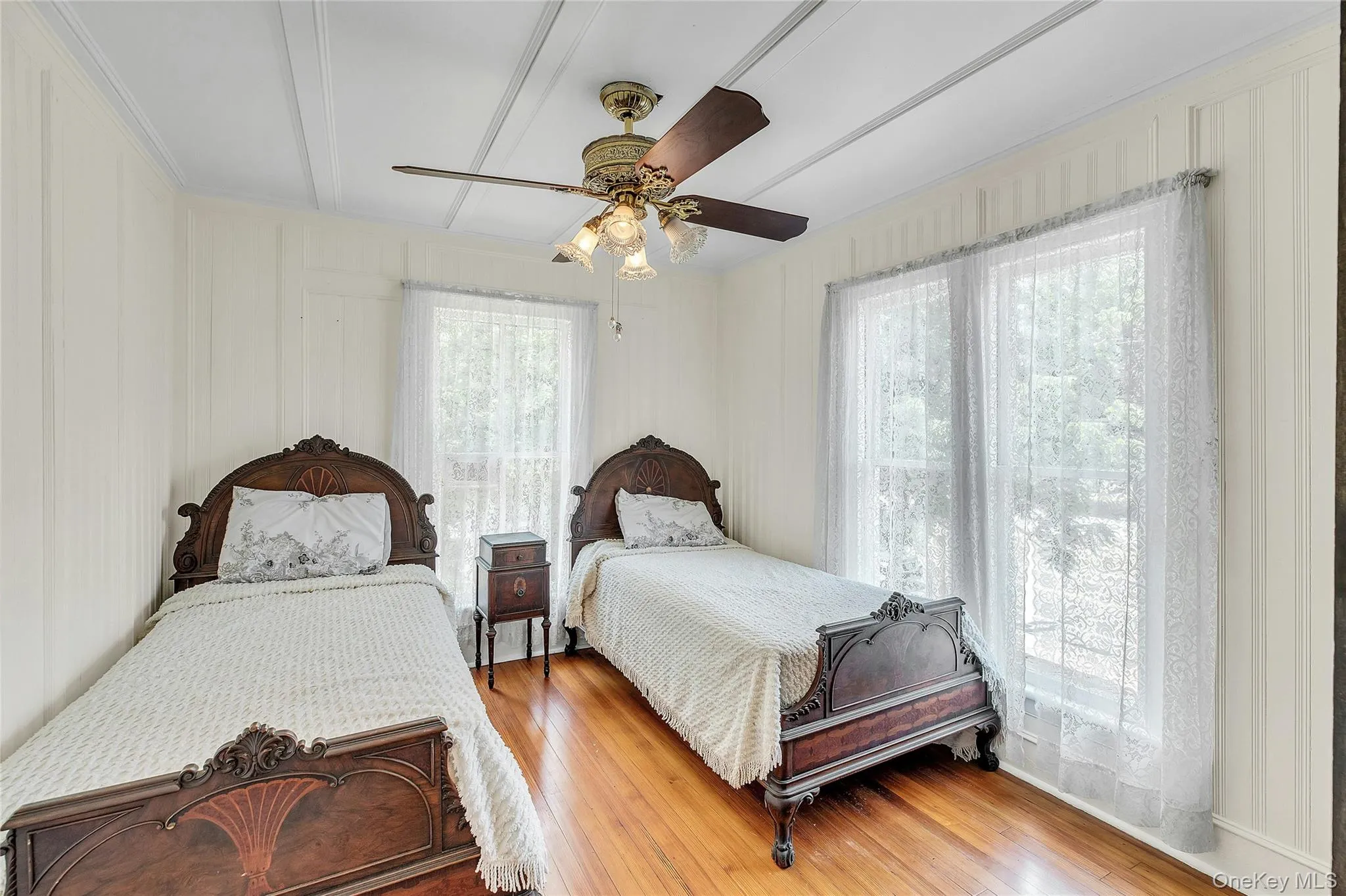 430 Montauk Highway, Brookhaven, NY, 5 Bedrooms Bedrooms, 11 Rooms Rooms,3 BathroomsBathrooms,Residential,For Rent,Montauk,0,1020923 430 Montauk Highway, Brookhaven, NY, 5 Bedrooms Bedrooms, 11 Rooms Rooms,3 BathroomsBathrooms,Residential,For Rent,Montauk,0,1020923