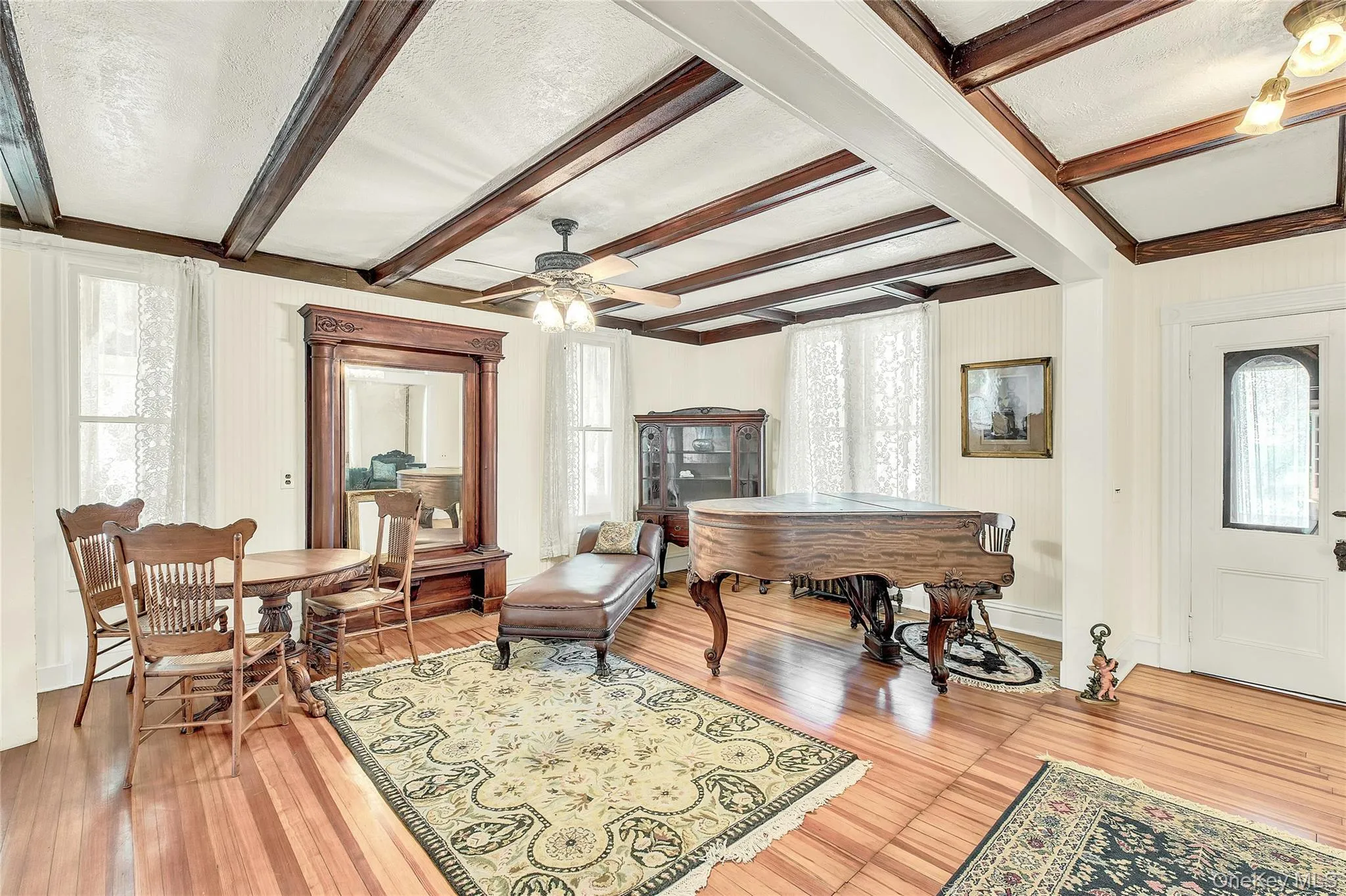 430 Montauk Highway, Brookhaven, NY, 5 Bedrooms Bedrooms, 11 Rooms Rooms,3 BathroomsBathrooms,Residential,For Rent,Montauk,0,1020923 430 Montauk Highway, Brookhaven, NY, 5 Bedrooms Bedrooms, 11 Rooms Rooms,3 BathroomsBathrooms,Residential,For Rent,Montauk,0,1020923