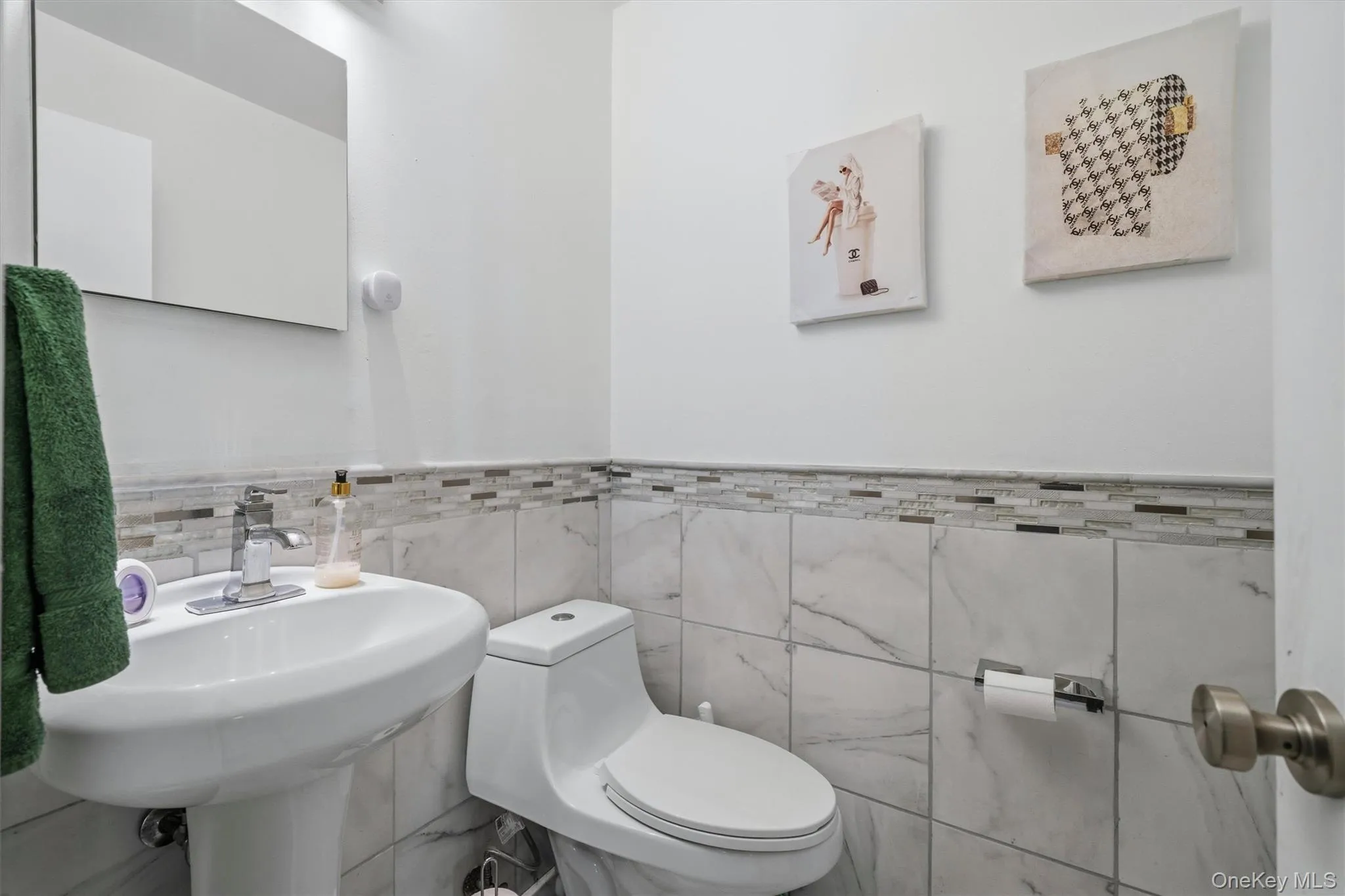 19 Davidge Road, Middletown, NY, 4 Bedrooms Bedrooms, 10 Rooms Rooms,3 BathroomsBathrooms,Residential,For Rent,Davidge,0,1020924 19 Davidge Road, Middletown, NY, 4 Bedrooms Bedrooms, 10 Rooms Rooms,3 BathroomsBathrooms,Residential,For Rent,Davidge,0,1020924