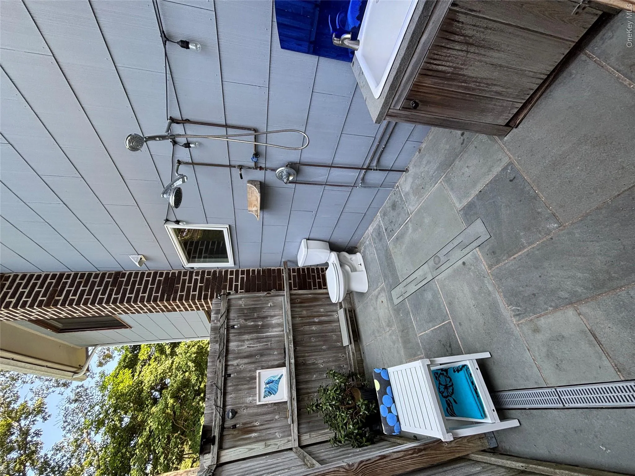 17 Columbine Avenue, Southampton, NY, 4 Bedrooms Bedrooms, 11 Rooms Rooms,3 BathroomsBathrooms,Residential Lease,For Rent,Columbine,0,1020927 17 Columbine Avenue, Southampton, NY, 4 Bedrooms Bedrooms, 11 Rooms Rooms,3 BathroomsBathrooms,Residential Lease,For Rent,Columbine,0,1020927